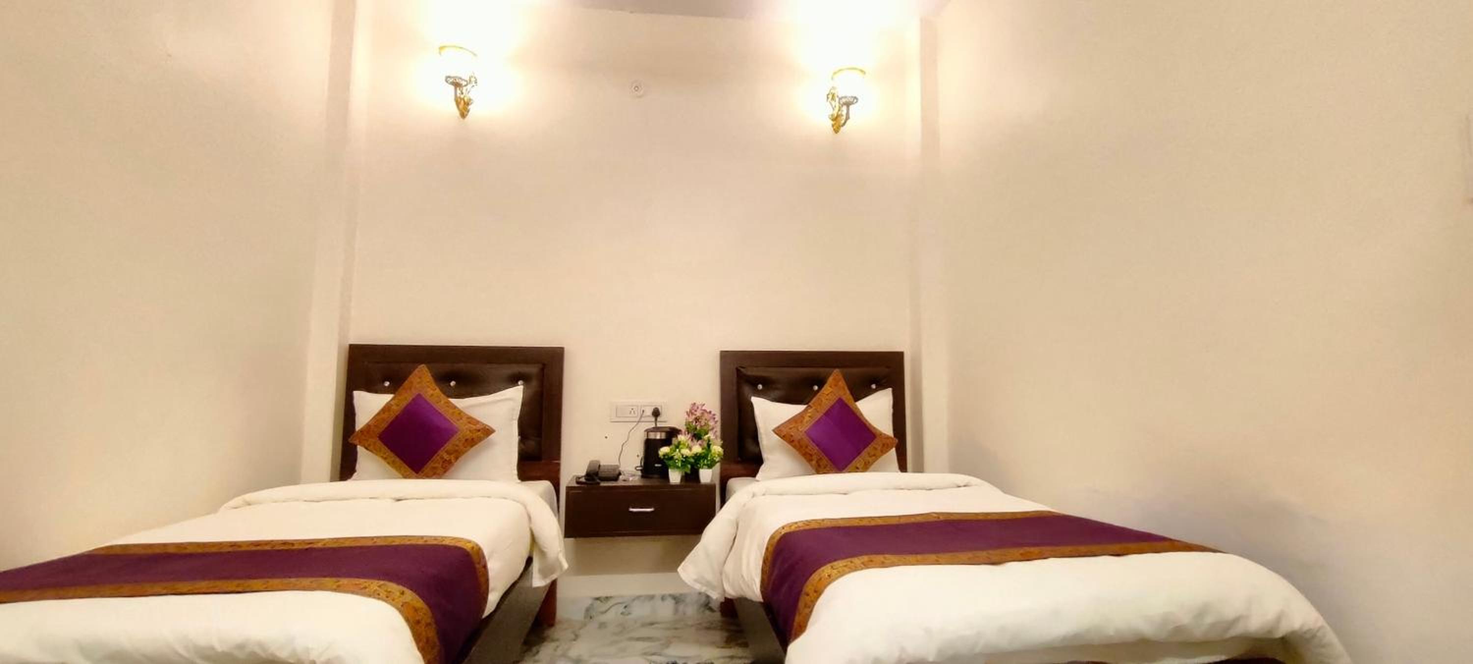 Deluxe Double Room - Photo 10