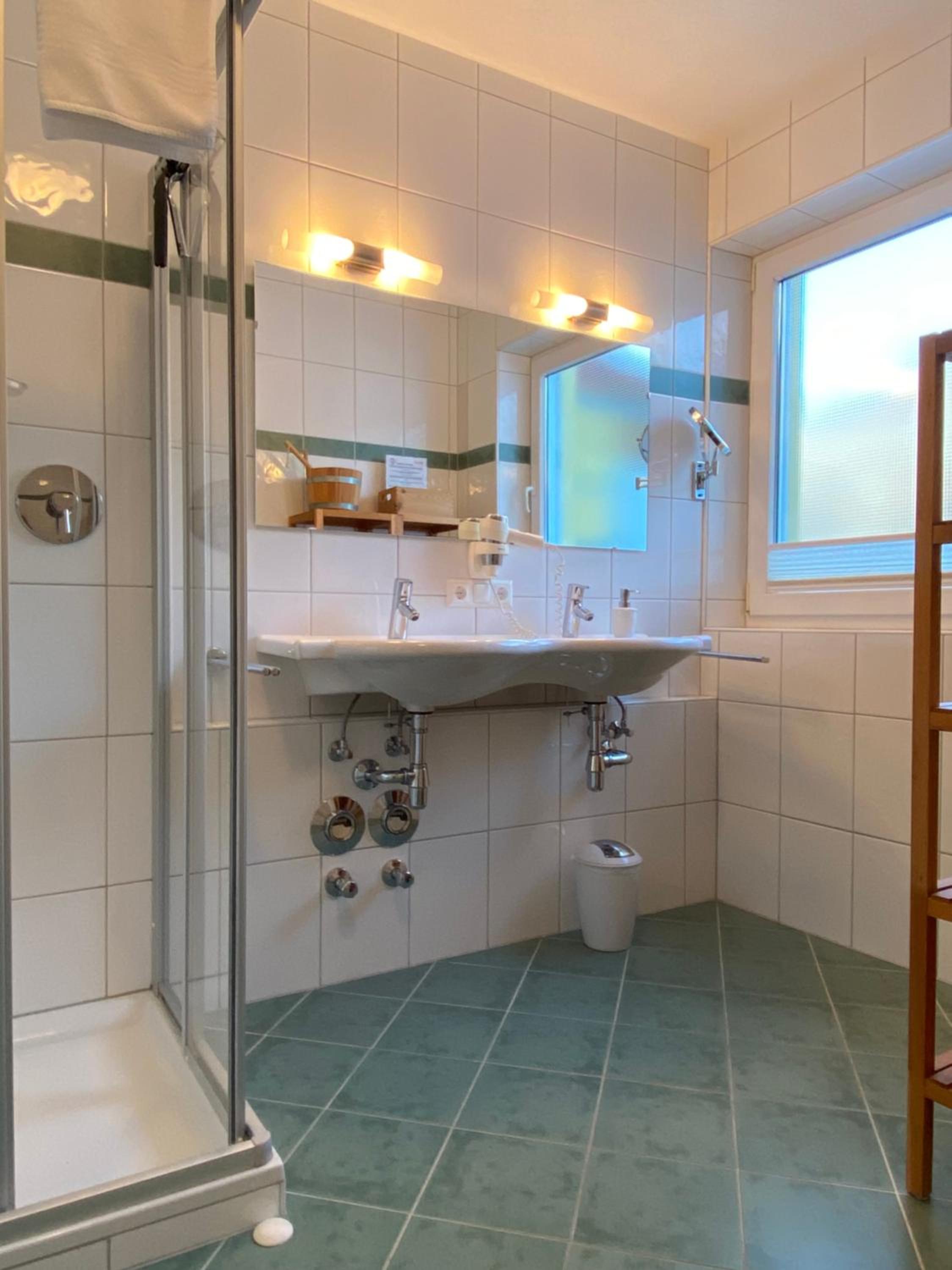 Two-Bedroom Apartment with Terrace (6 Adults) photo 2
