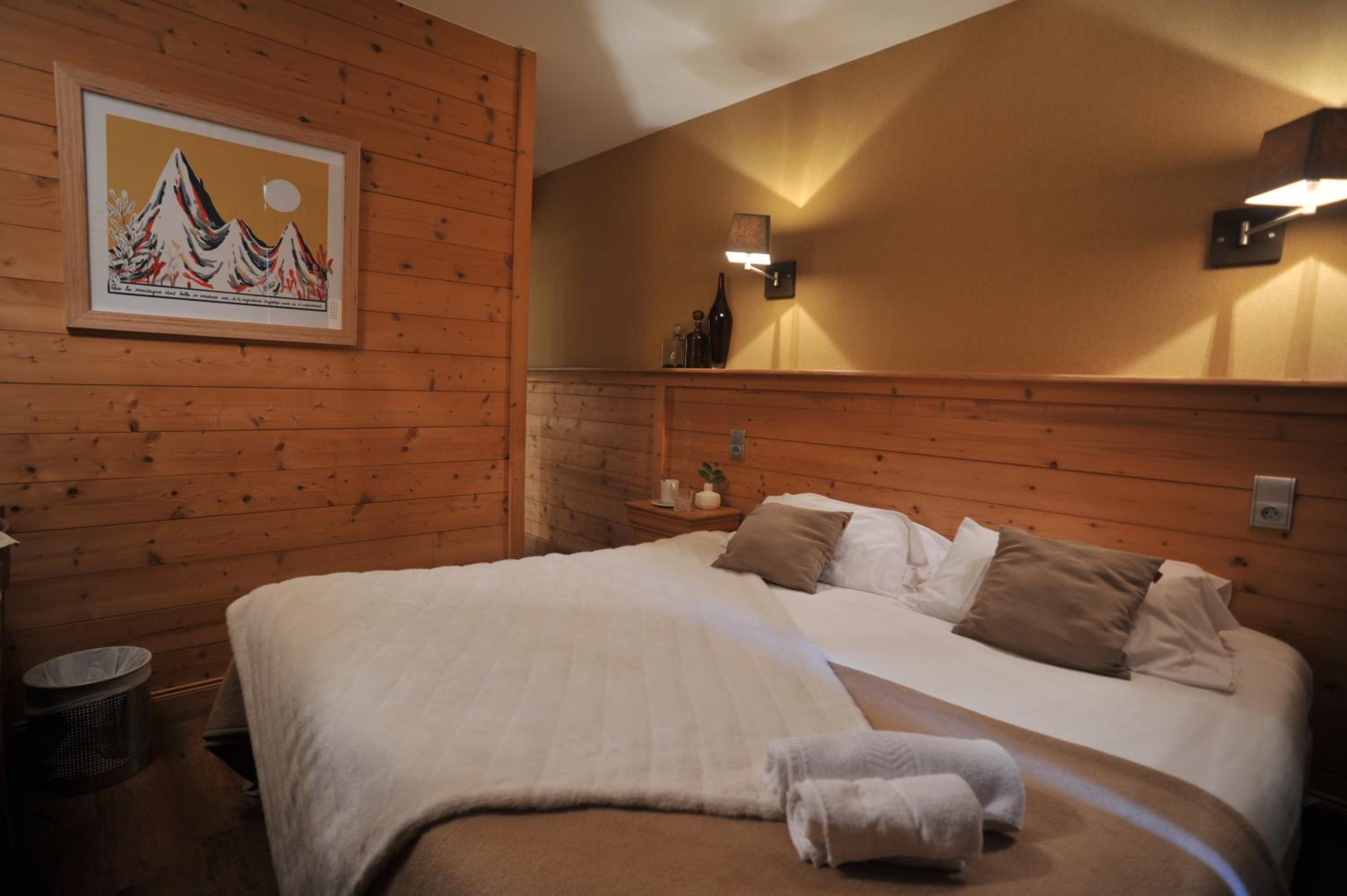 Standard Double Room - Photo 2