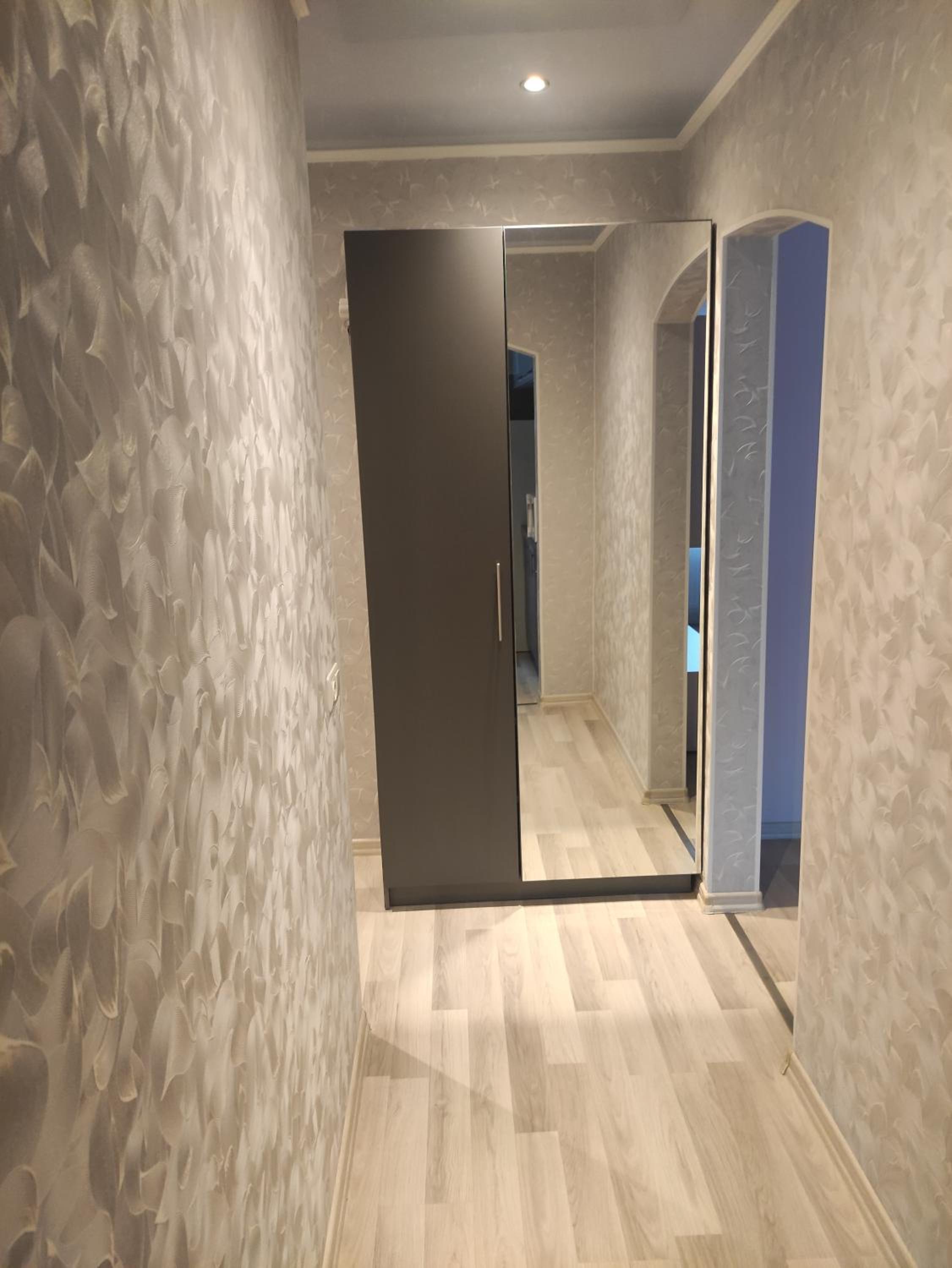 One-Bedroom Apartment - Photo 6