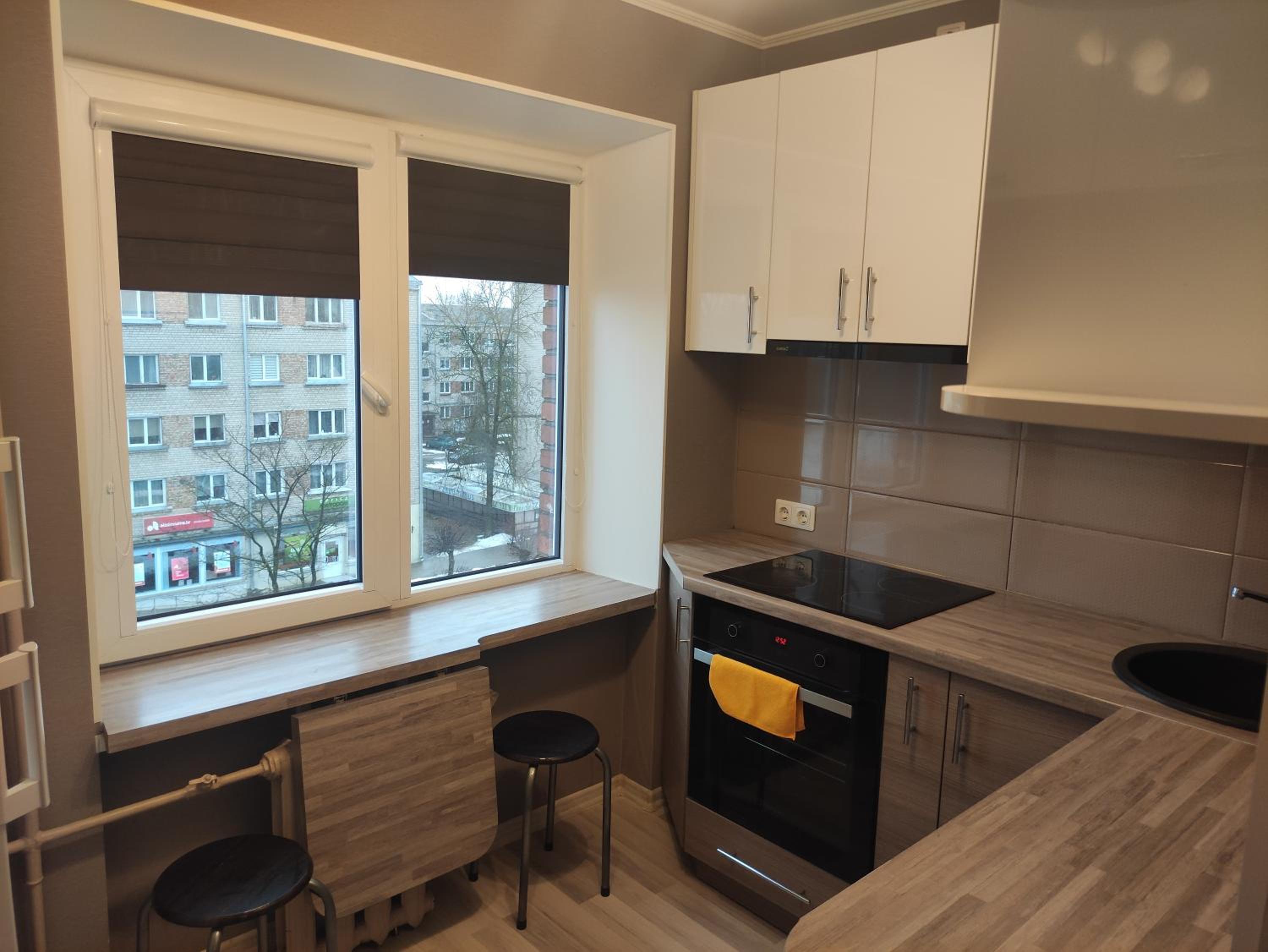 One-Bedroom Apartment - Photo 4