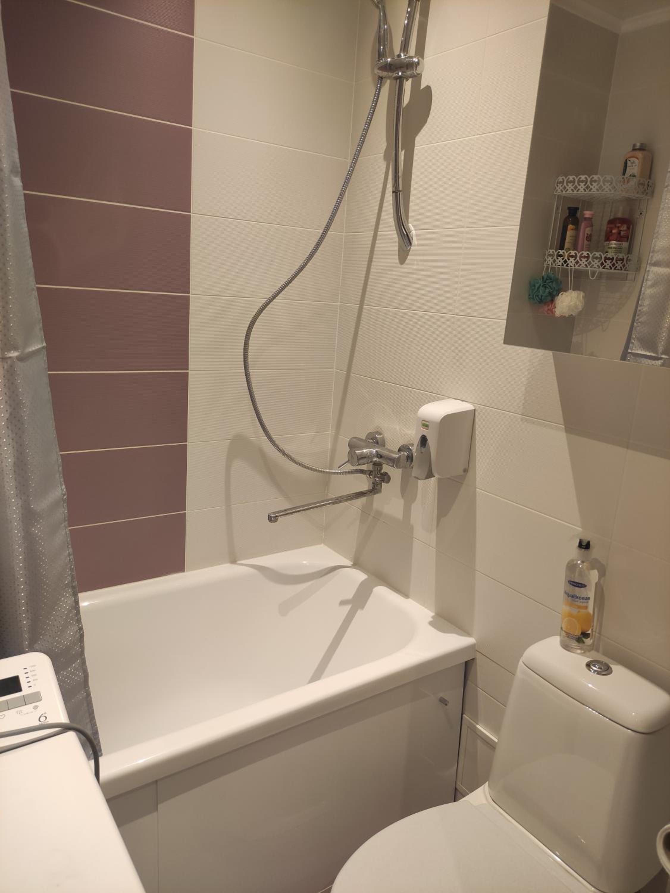 One-Bedroom Apartment - Photo 11