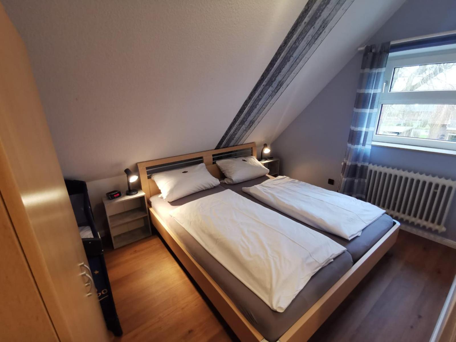 One-Bedroom Apartment photo 1