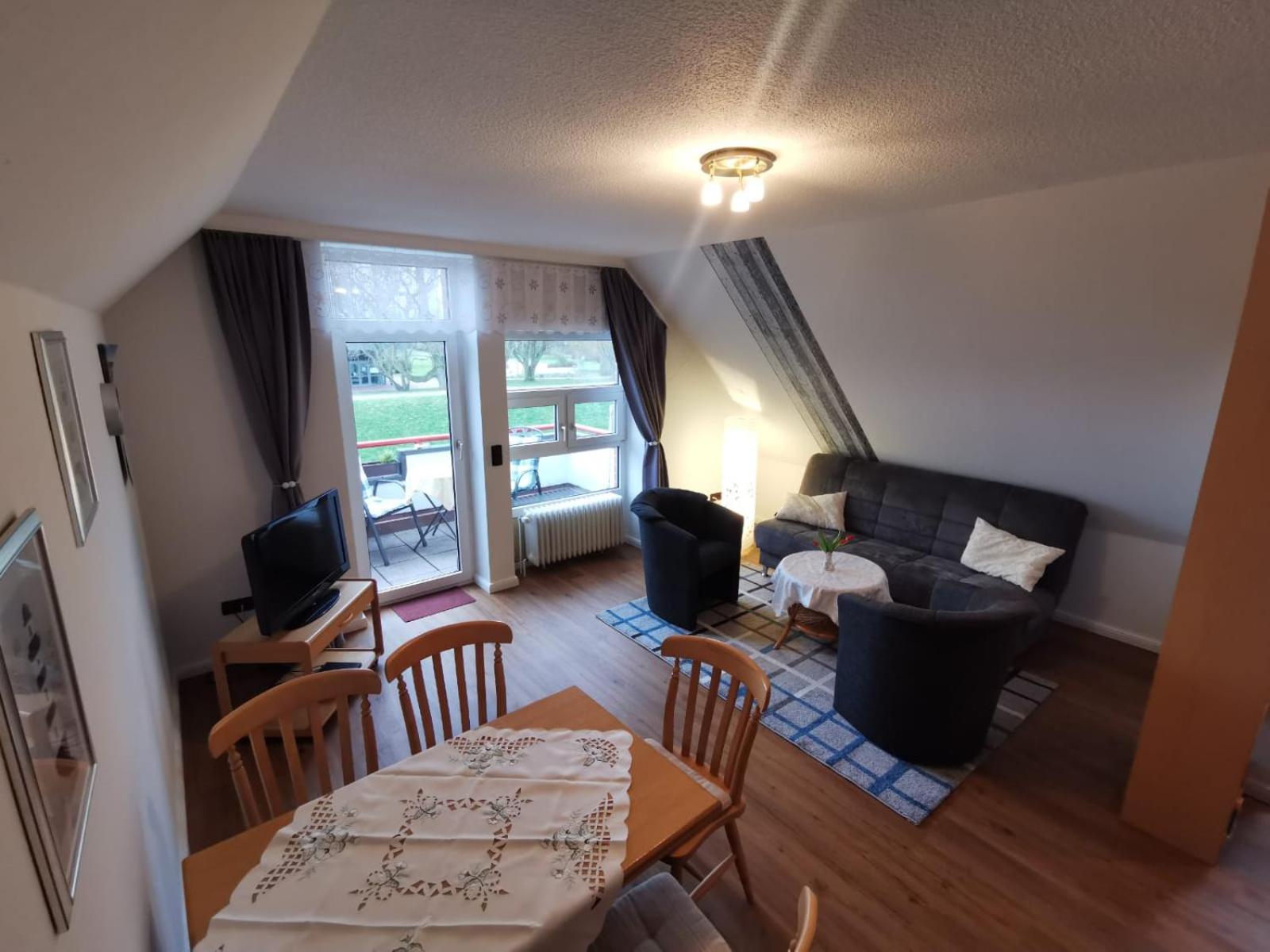 One-Bedroom Apartment photo 2