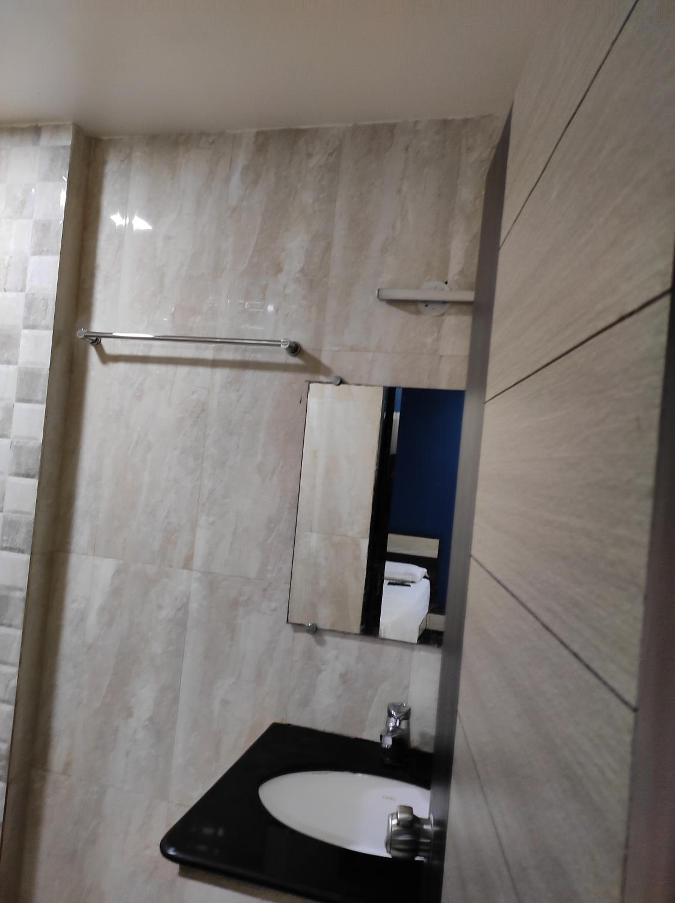 Deluxe Double Room - Photo 7