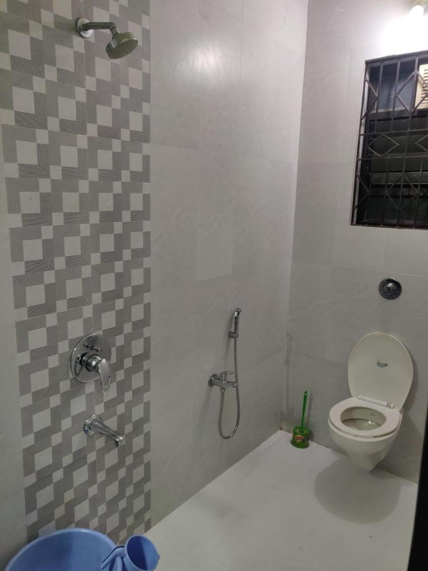Two-Bedroom Apartment - Photo 38
