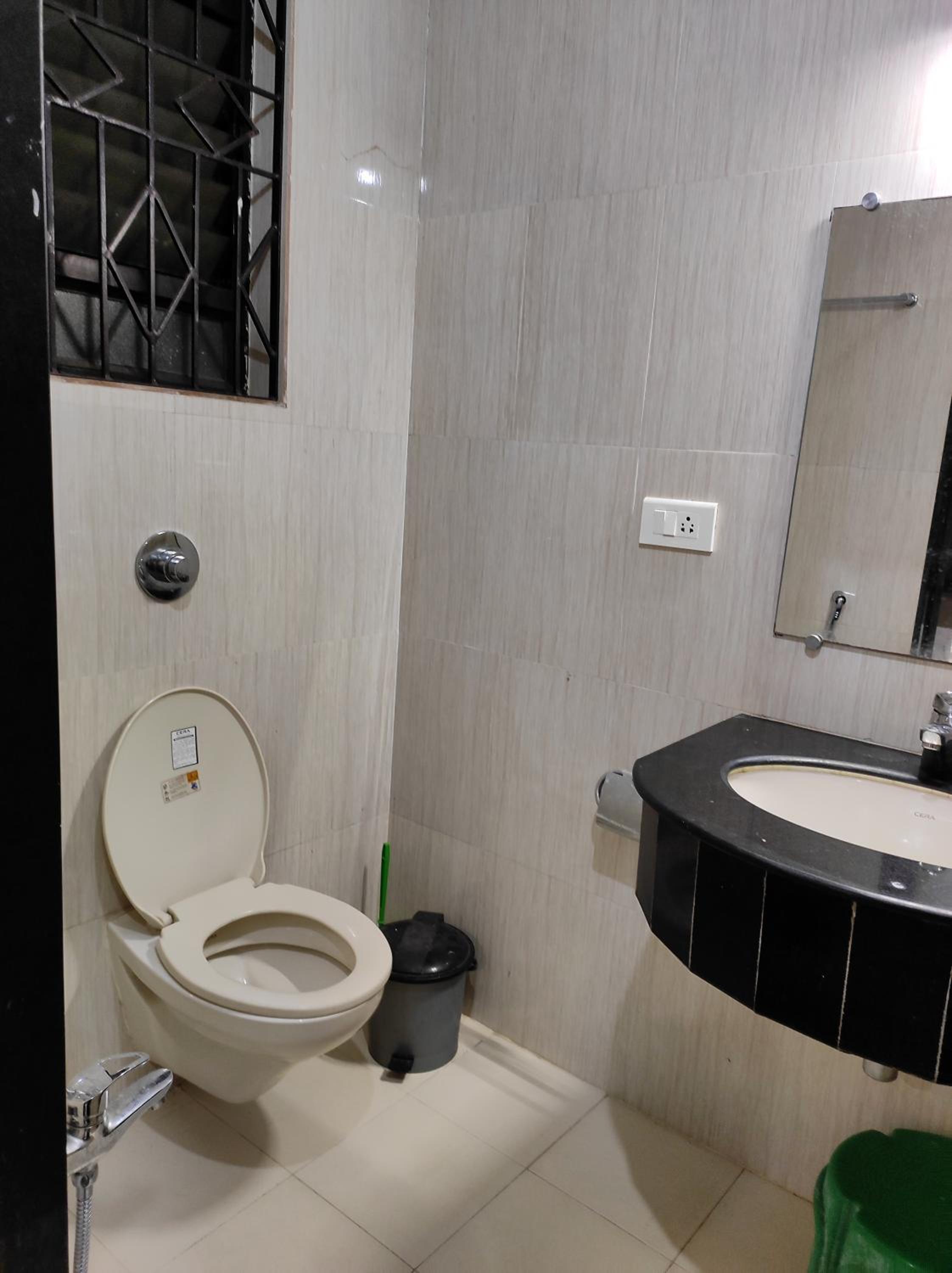 Two-Bedroom Apartment - Photo 16