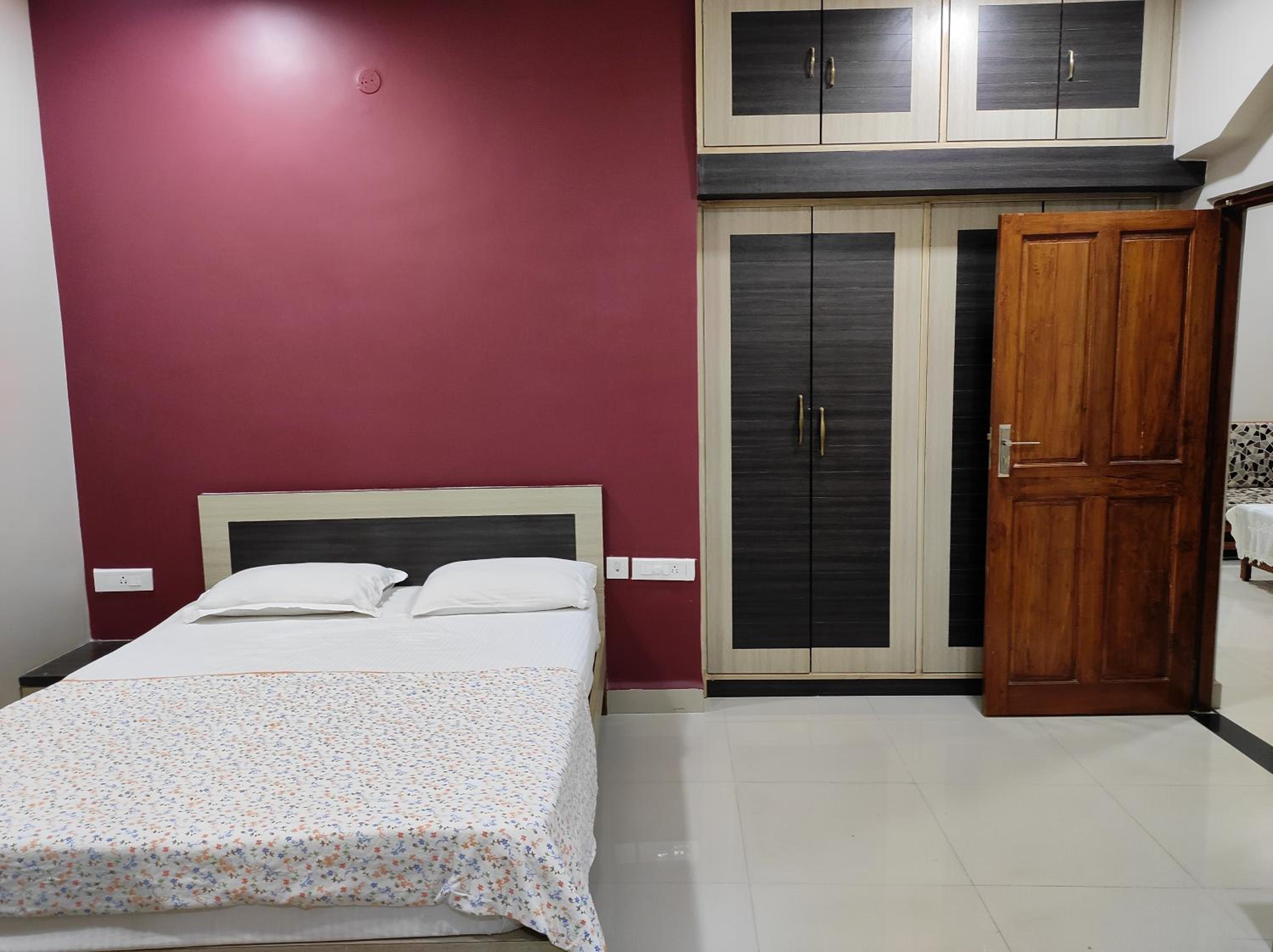 Two-Bedroom Apartment - Photo 4