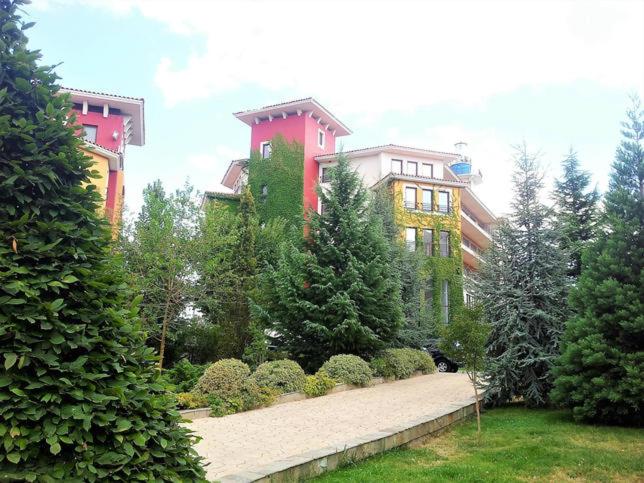 Apartment with View and Balcony photo 3