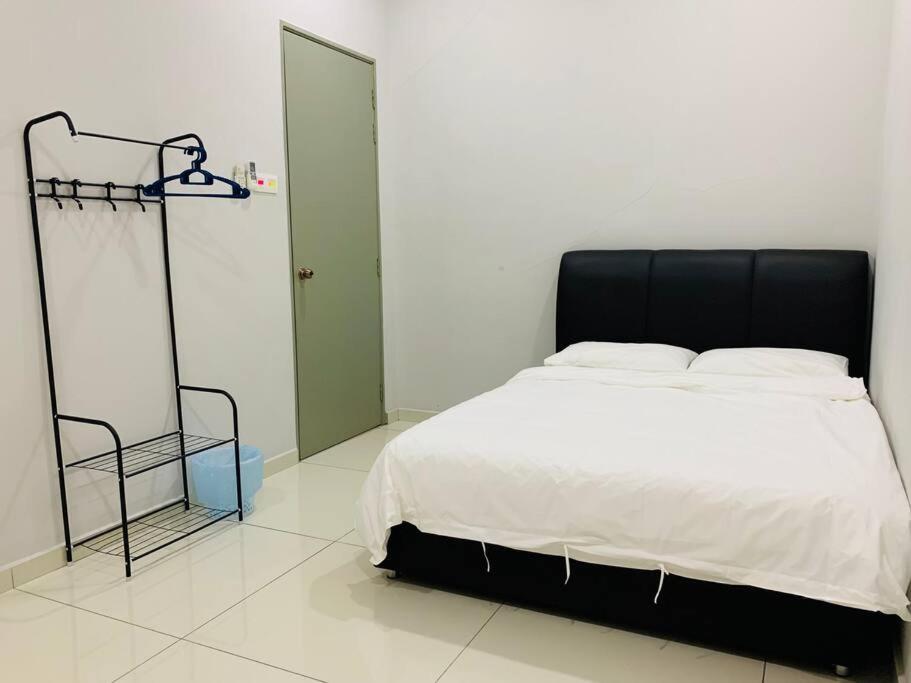 Four-Bedroom House photo 3