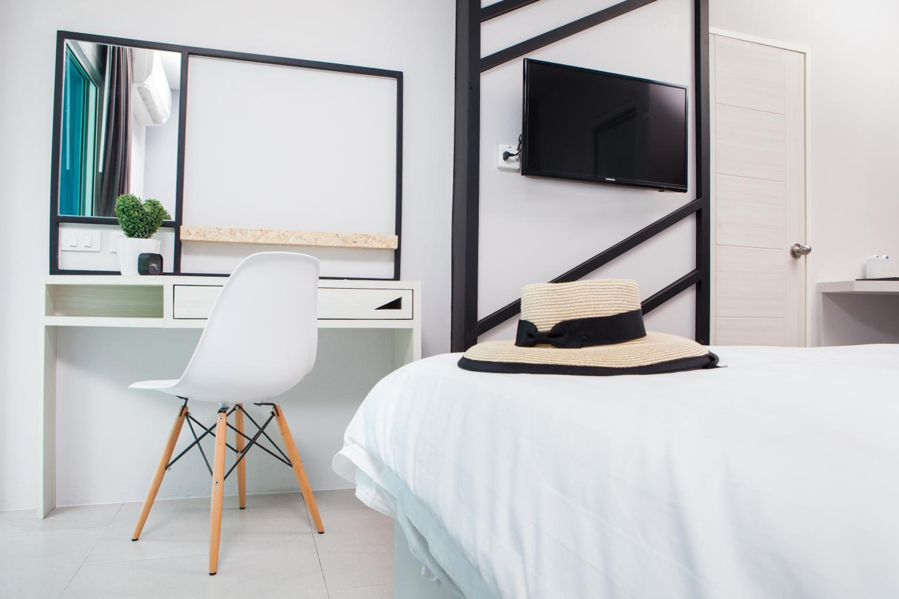 Two Connecting Double or Twin Rooms