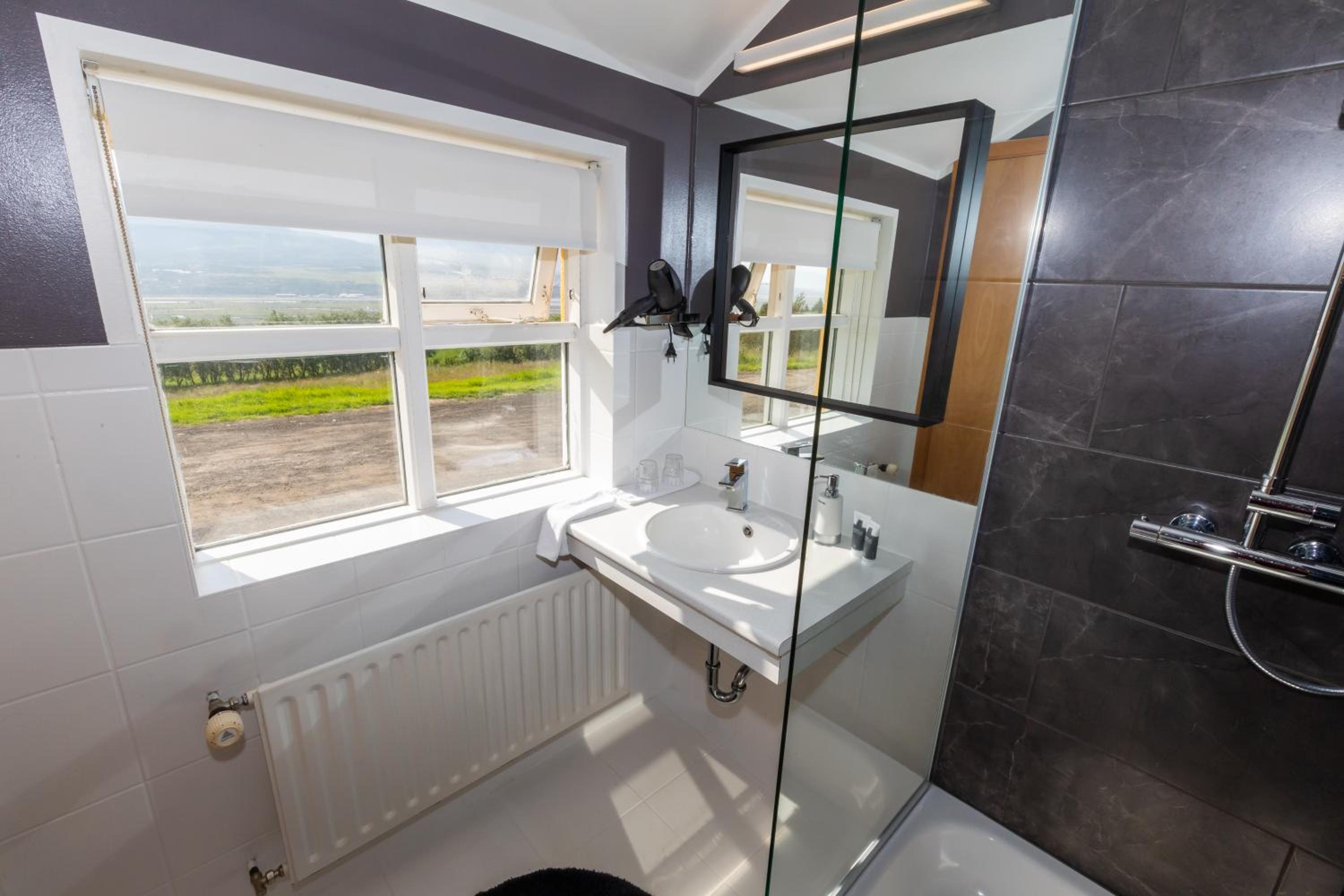 Standard room with mountain view - Photo 2