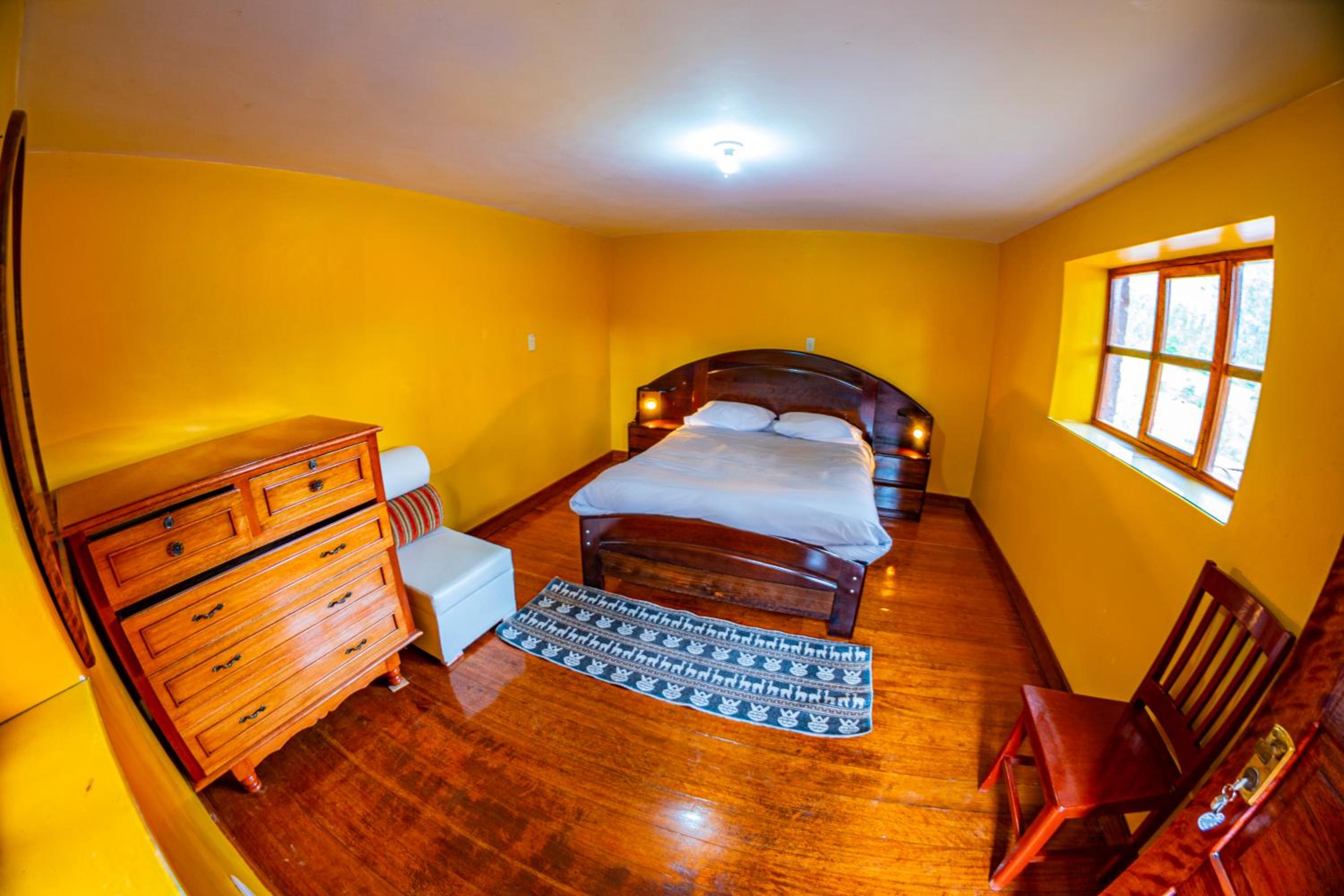Standard Twin Room with Shared Bathroom photo 1