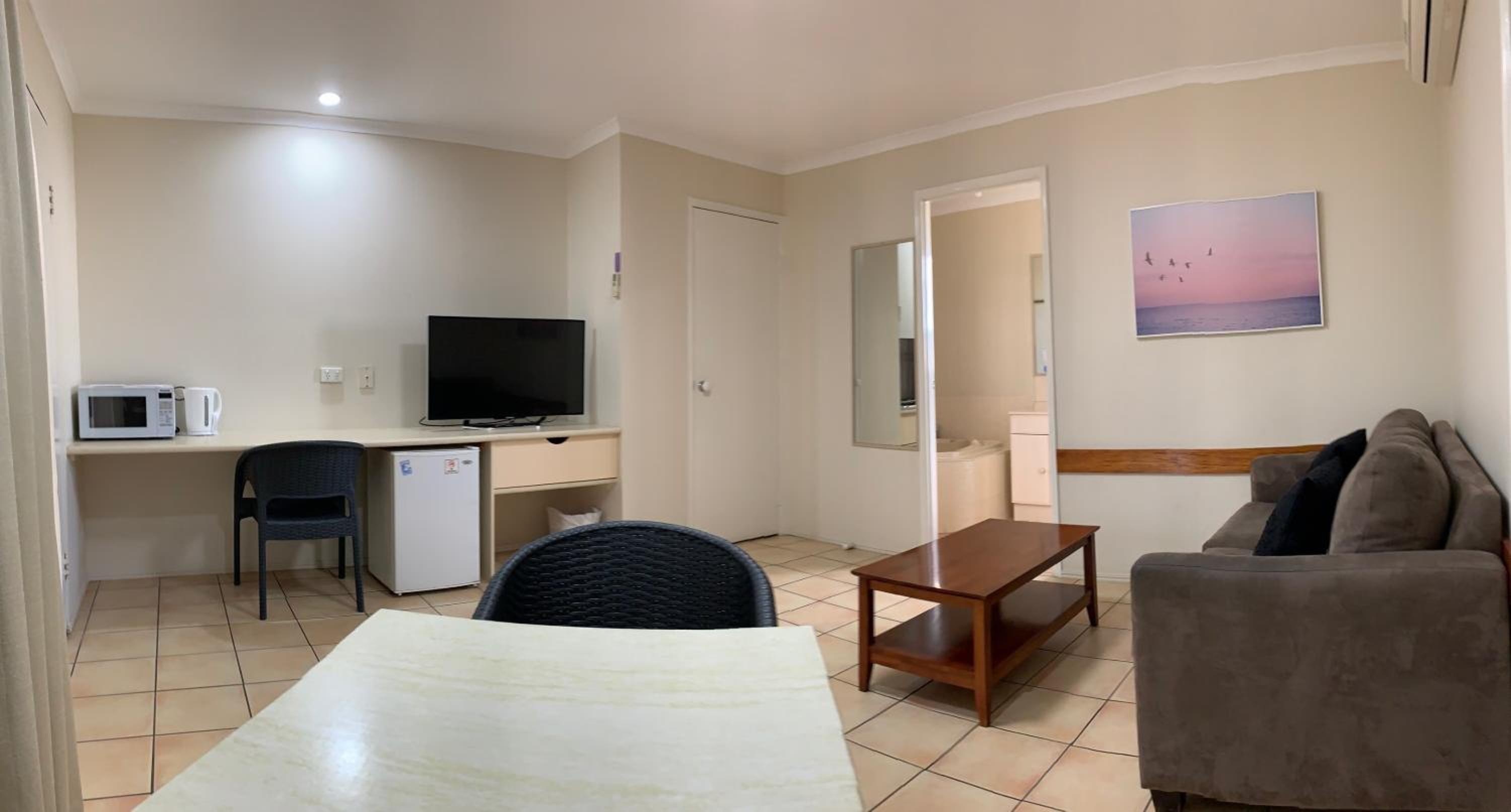 Executive Queen Room with Spa Bath
