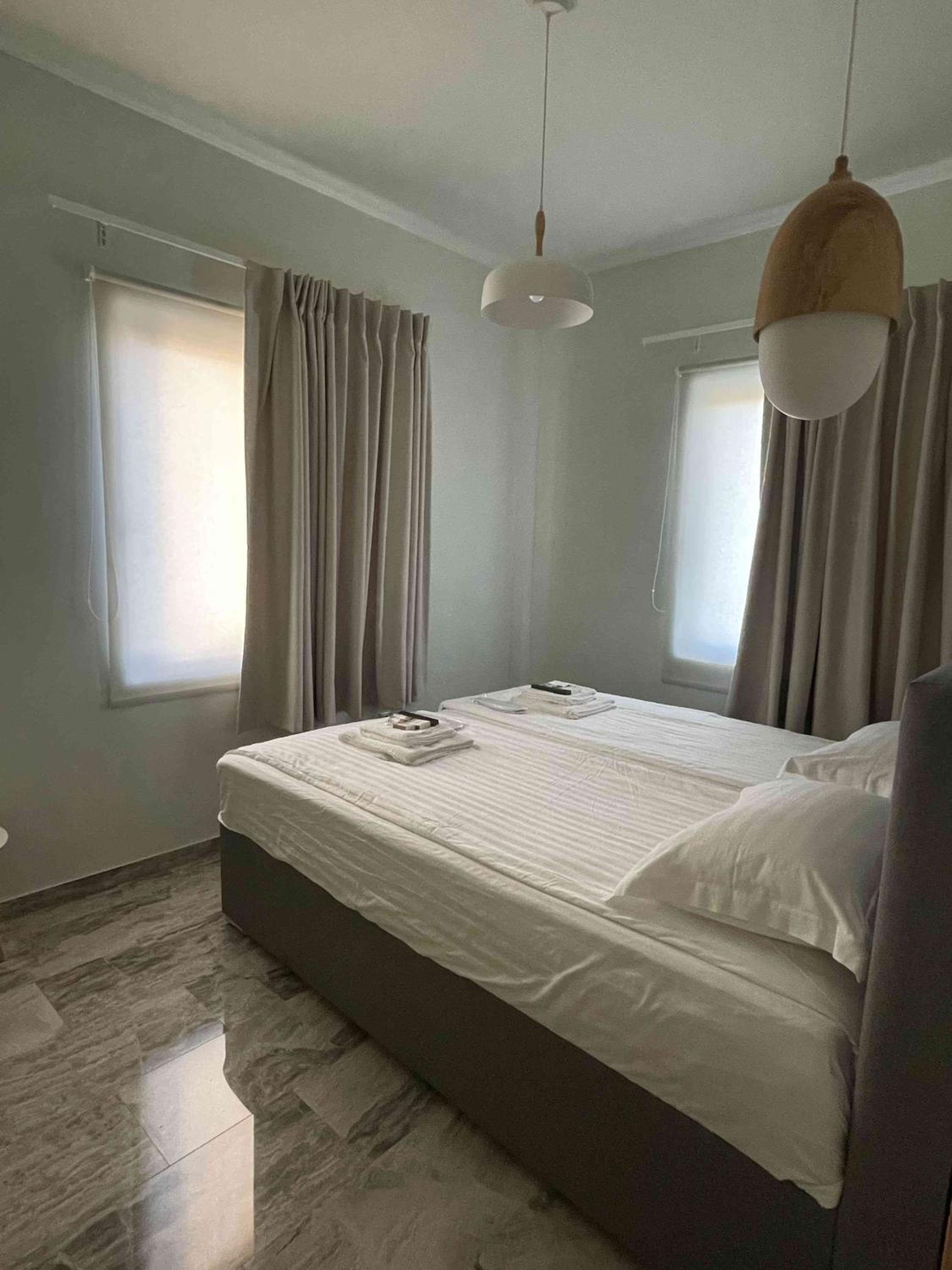 Two-Bedroom Apartment with Balcony photo 2
