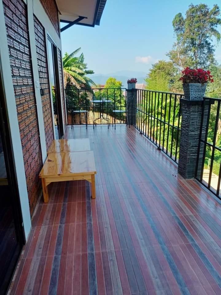 Double Room with Balcony - Photo 7