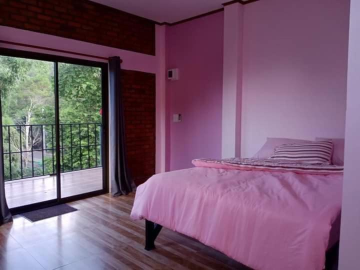 Double Room with Balcony - Photo 6