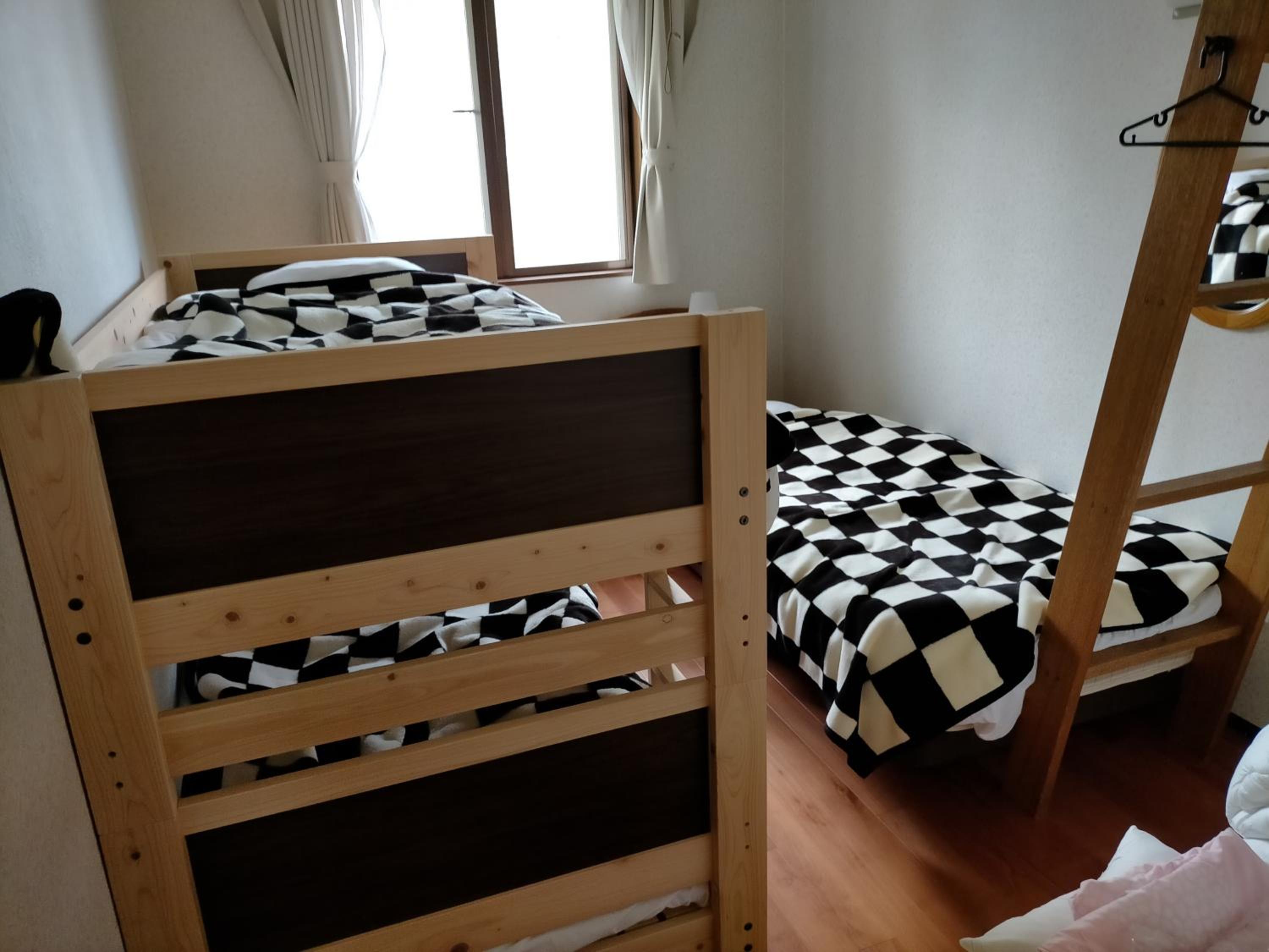 Economy Triple Room