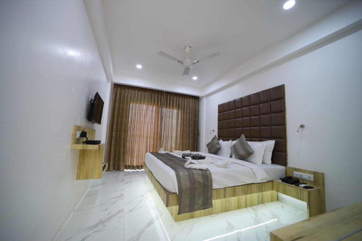 King Room With Lake View photo 1