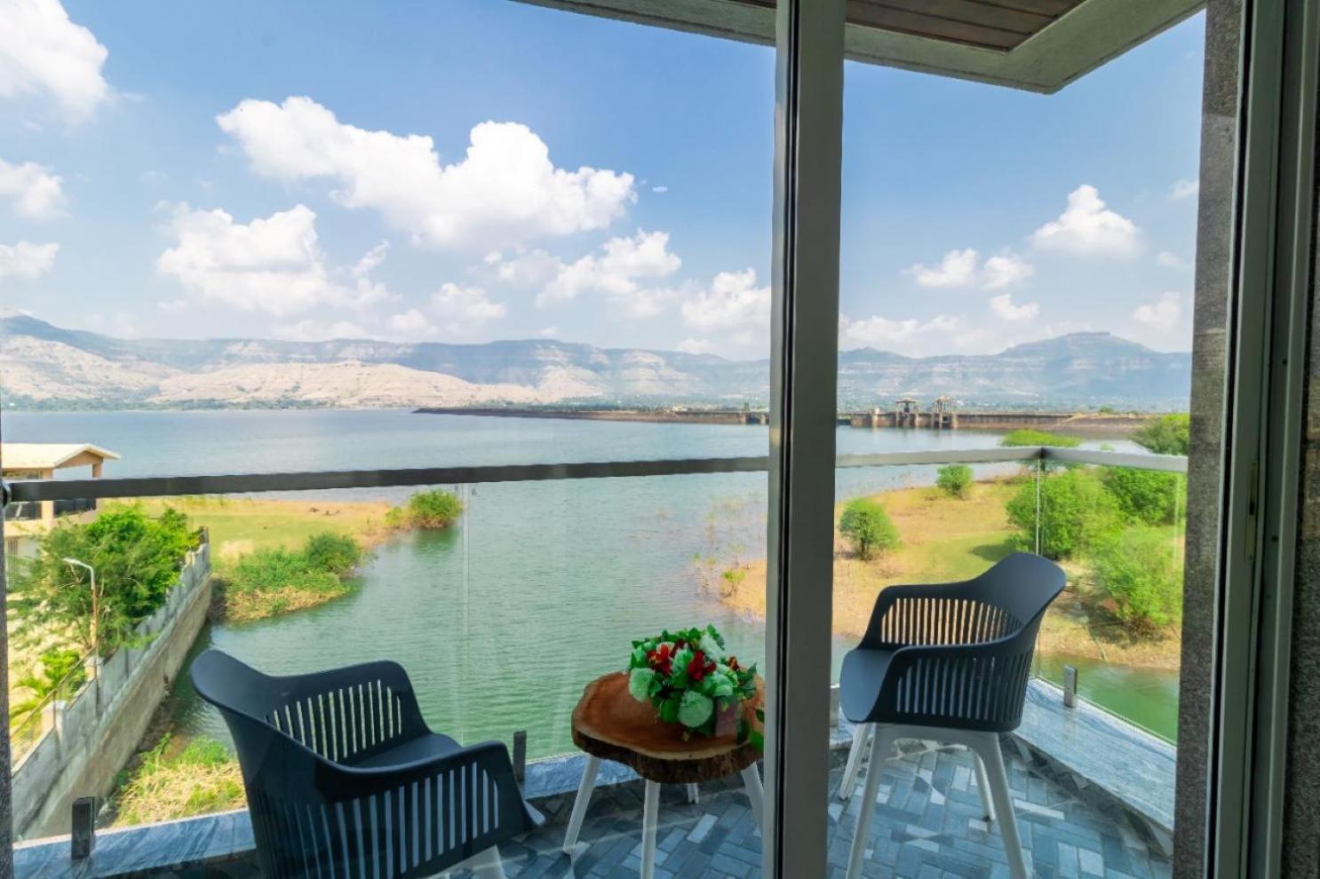 King Room With Lake View photo 3