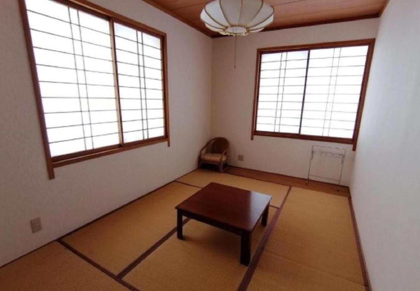 Economy Twin Room