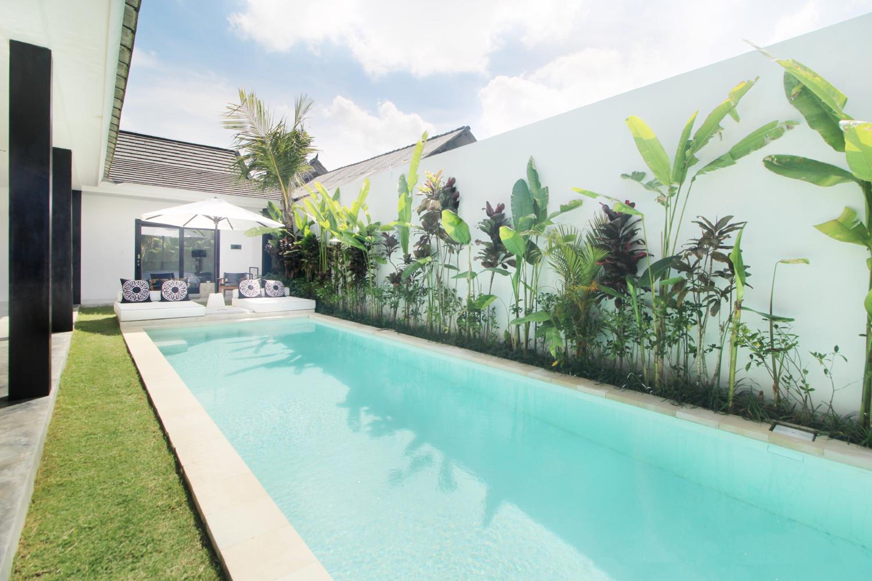 Two-Bedroom Villa - Photo 2