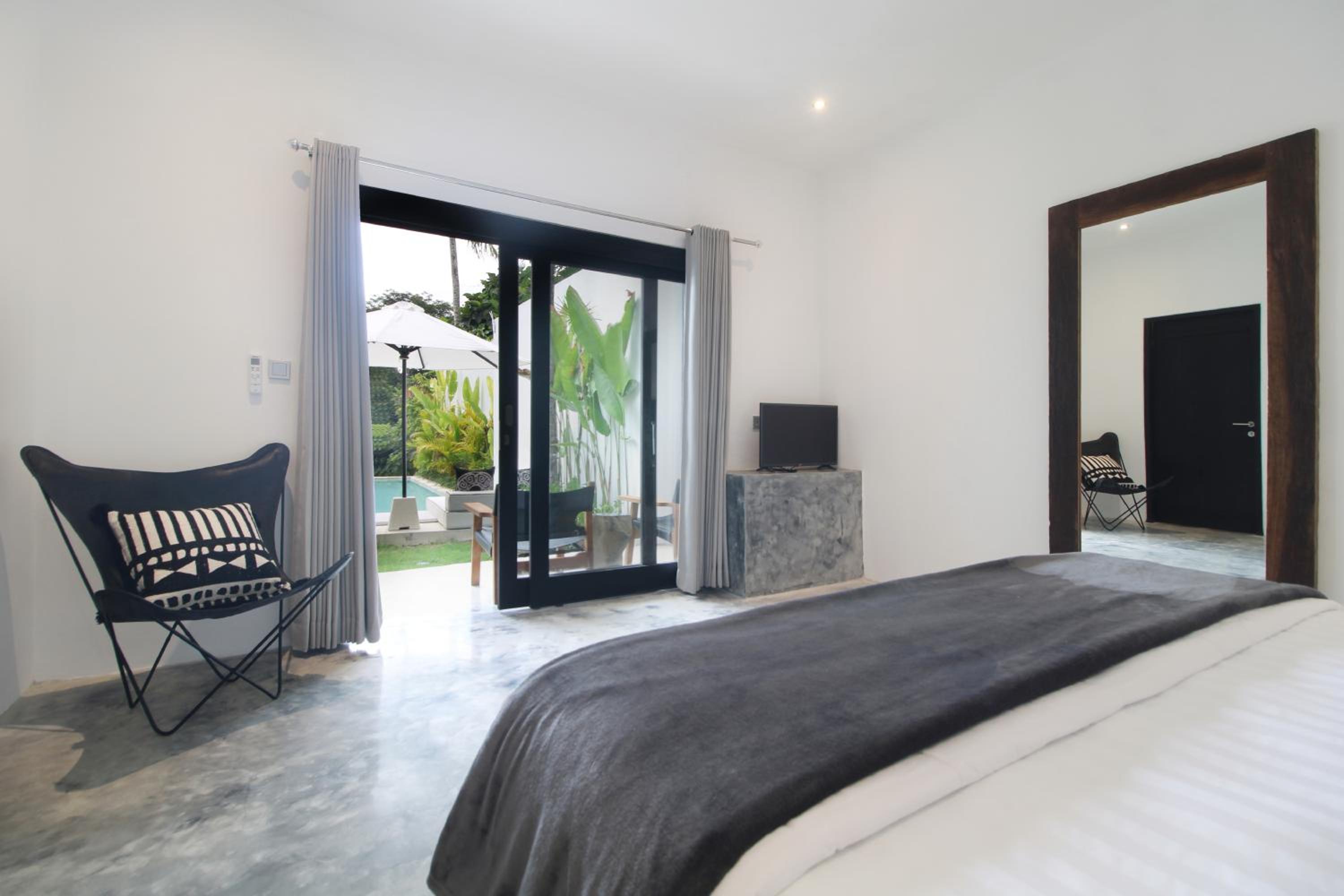 Two-Bedroom Villa - Photo 24