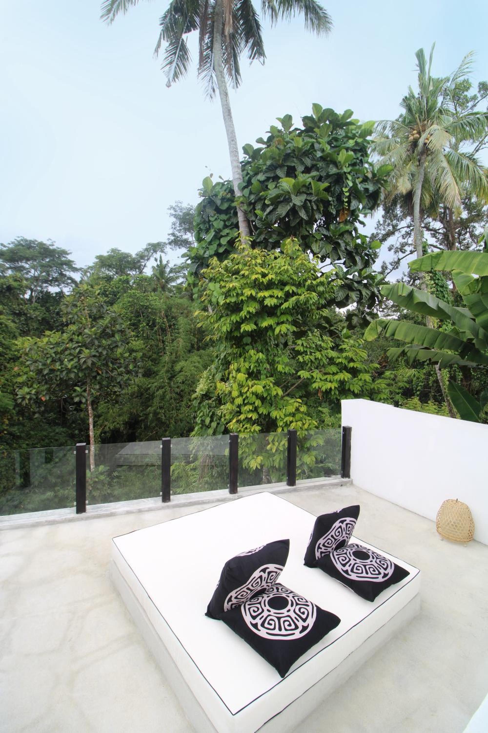 Two-Bedroom Villa - Photo 15
