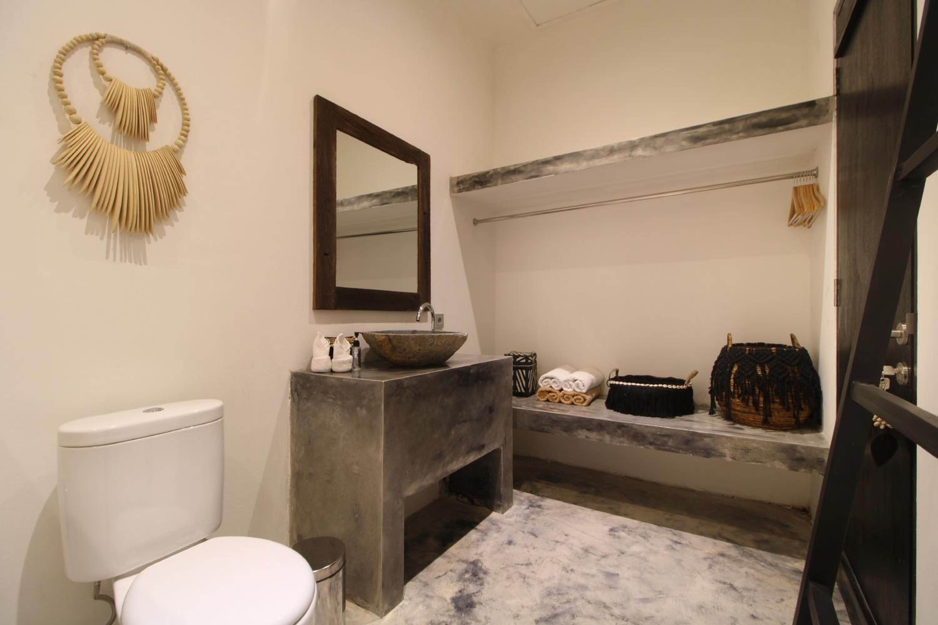 Two-Bedroom Villa - Photo 9