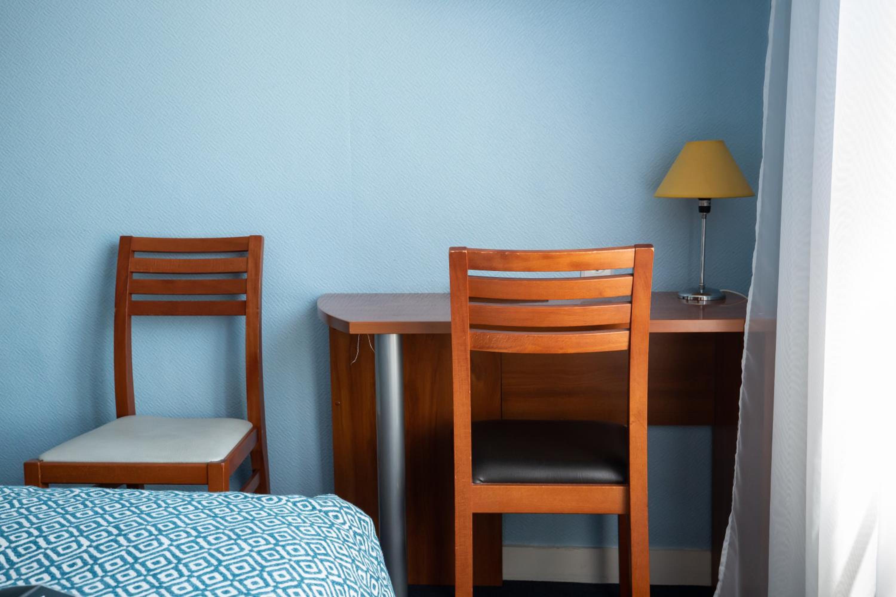 Standard Double Room - Photo 3