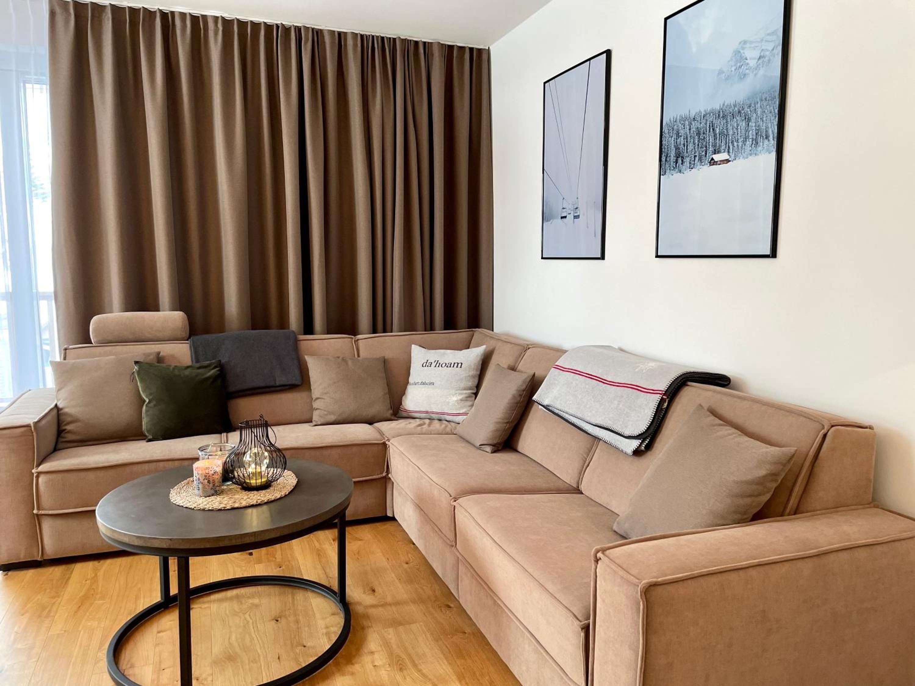 Apartment with Mountain View photo 1