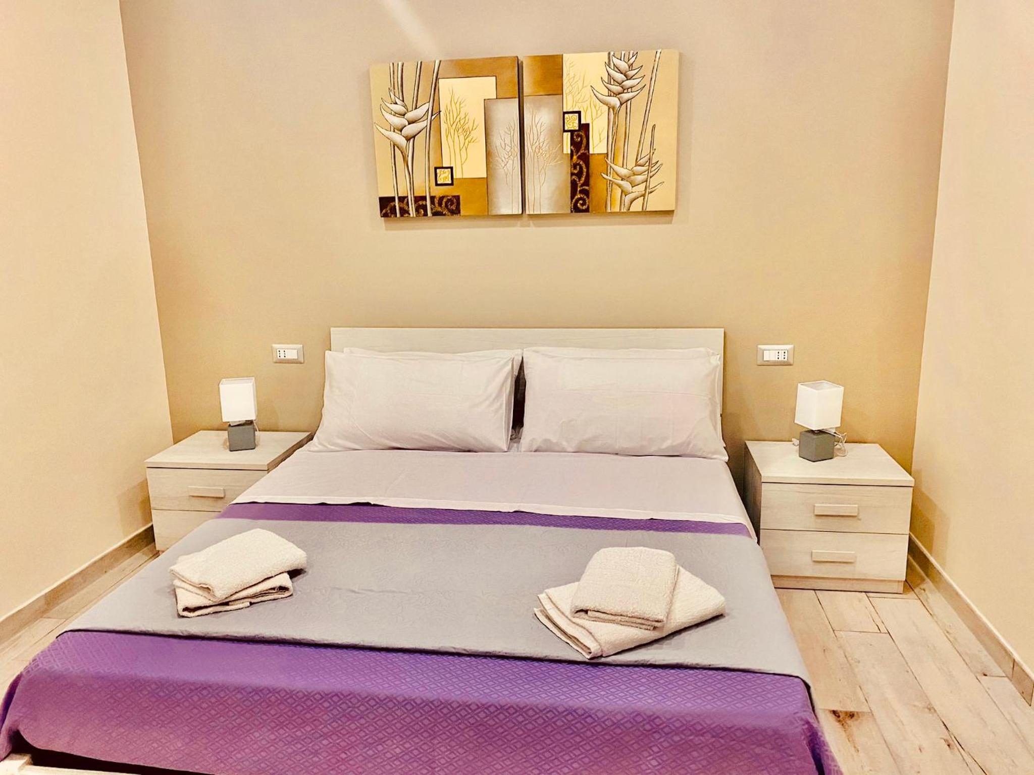Double Room with Balcony - Photo 5
