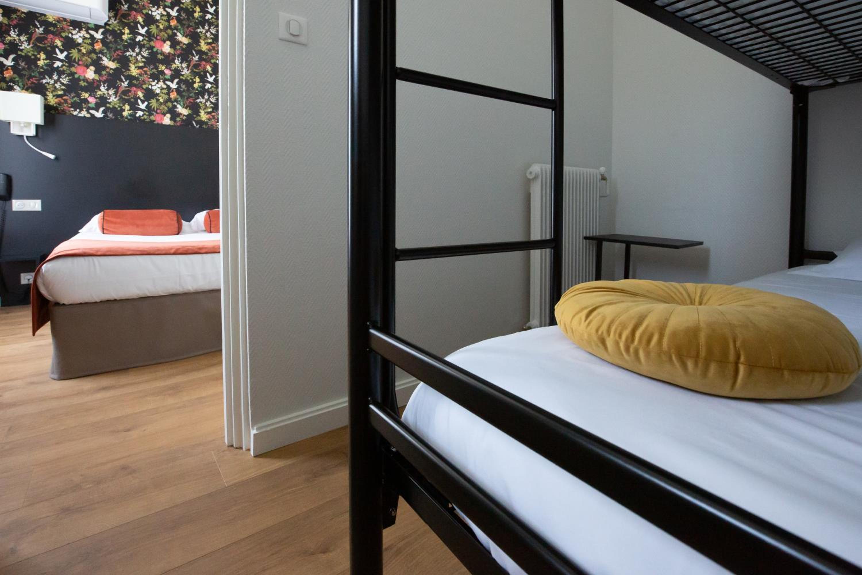 Quadruple Room - Photo 4
