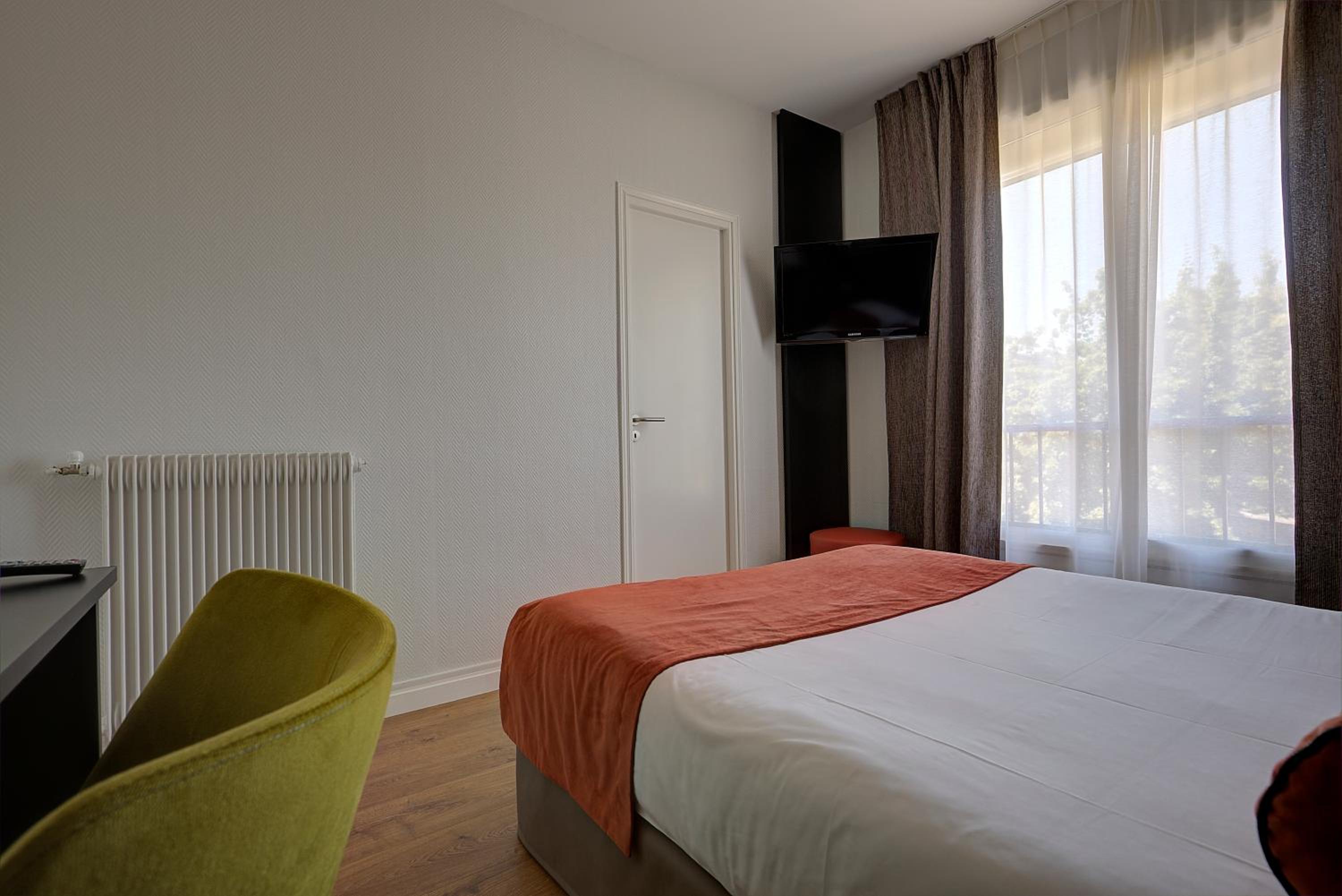 Quadruple Room - Photo 3