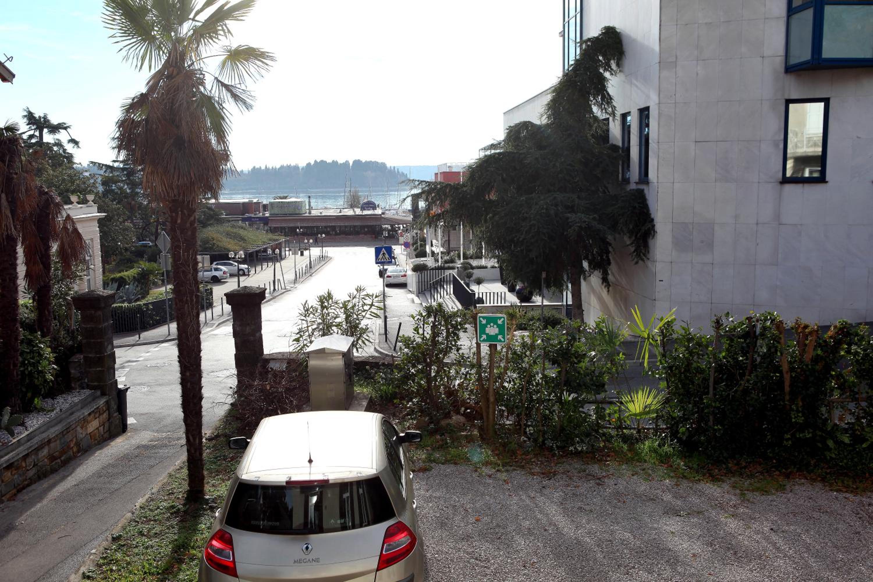 Studio Apartment with Sea View photo 1