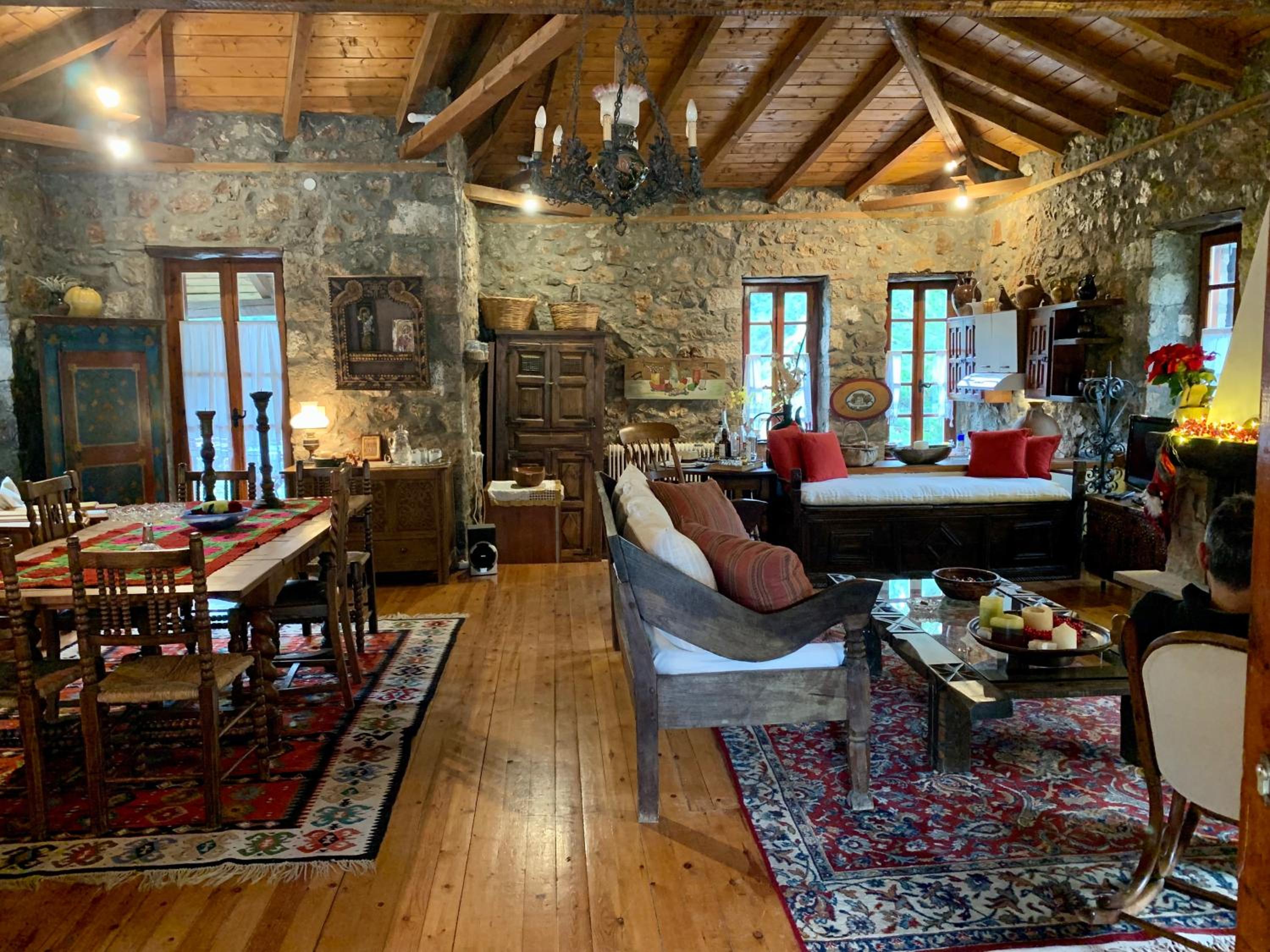 Villa photo 1