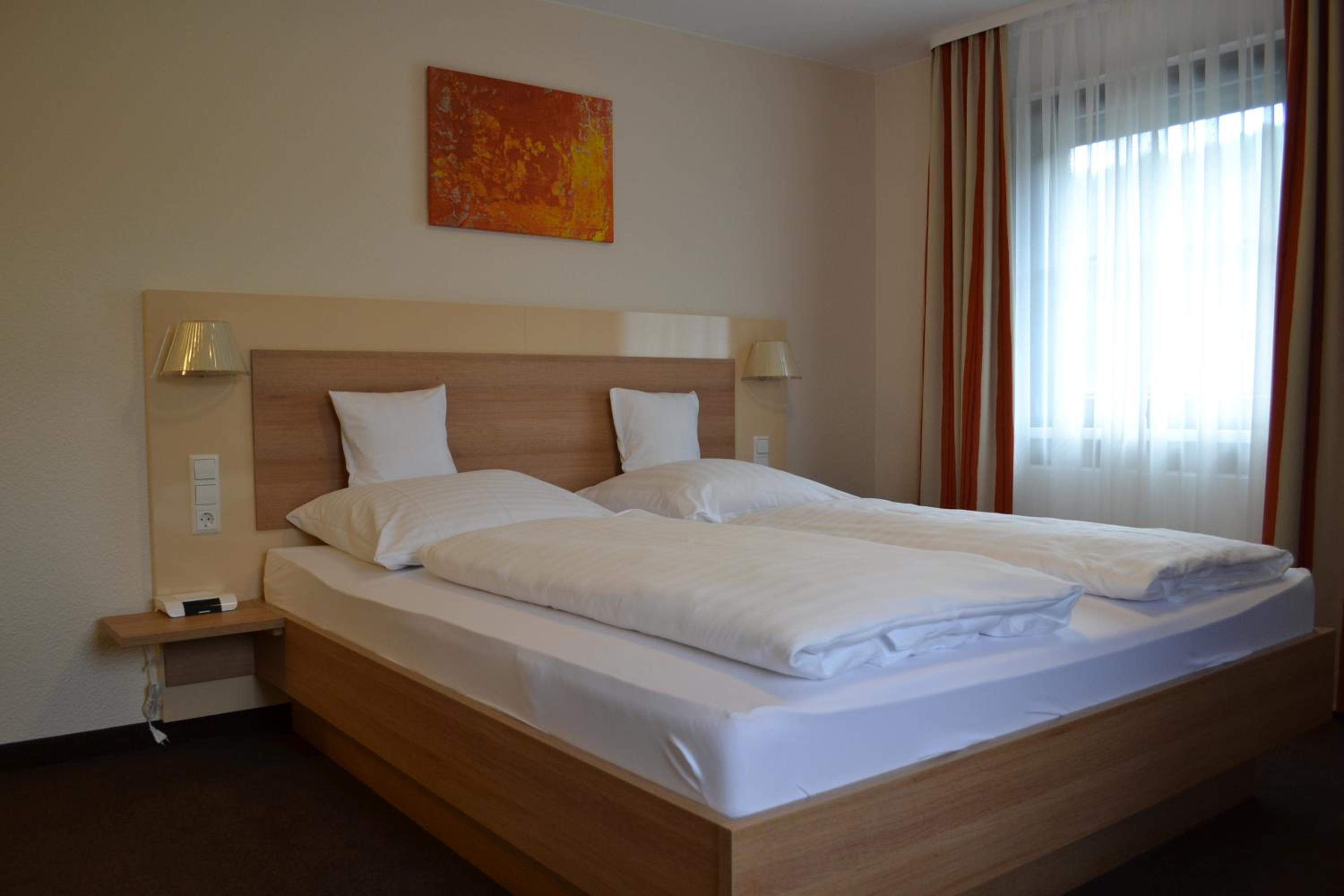 Double Room - Photo 5