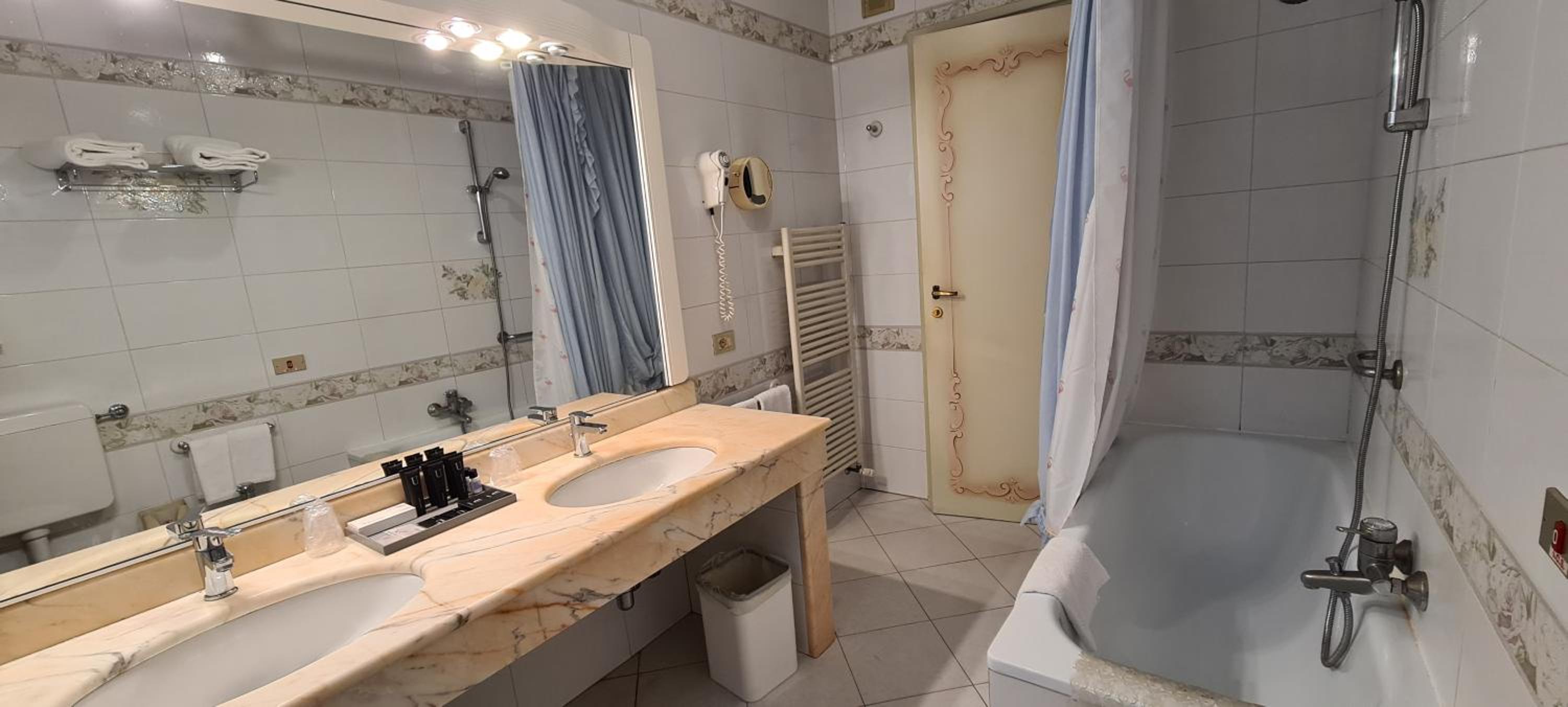 Classic Double or Twin Room