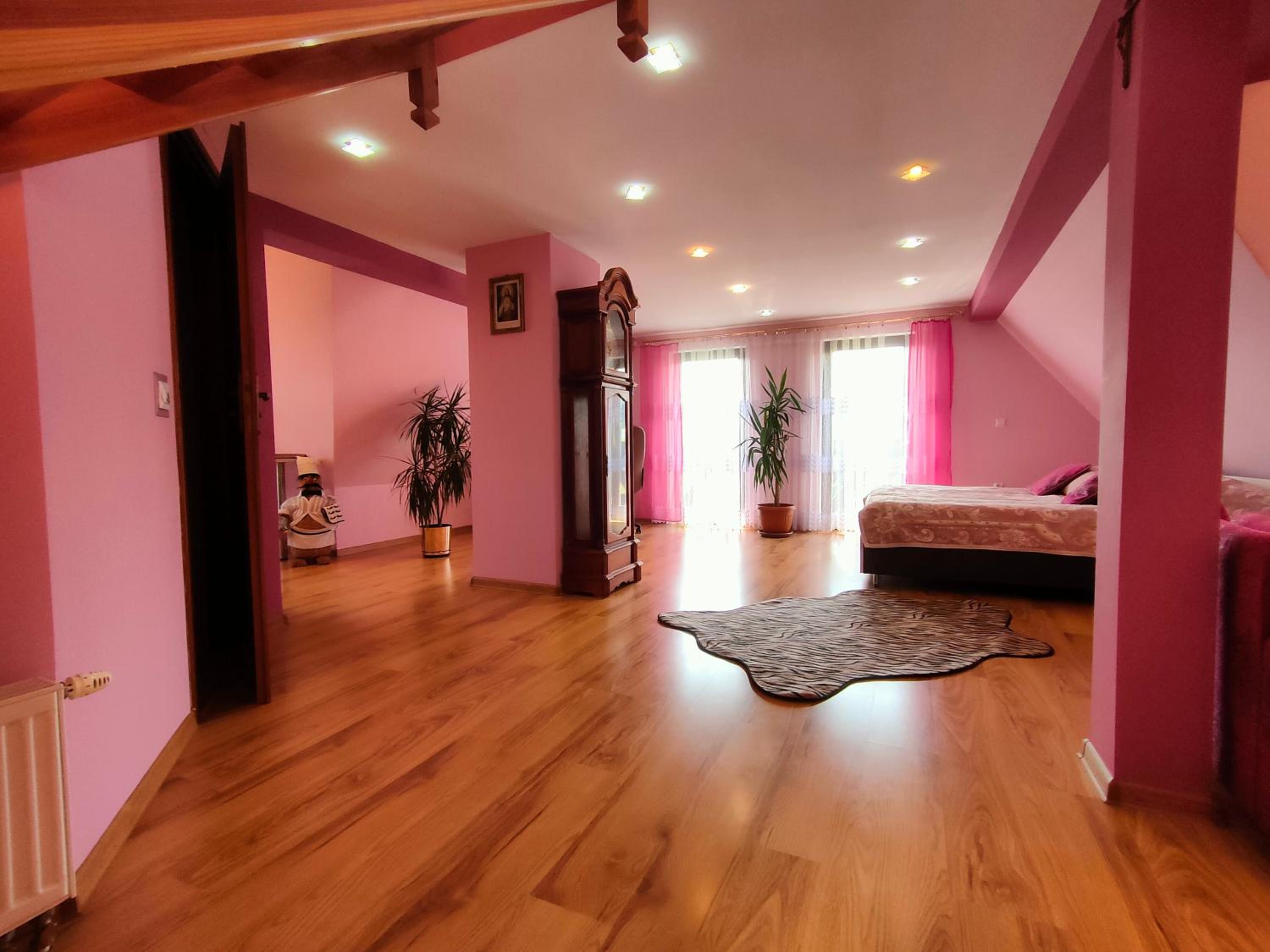 Apartment - Split Level photo 1
