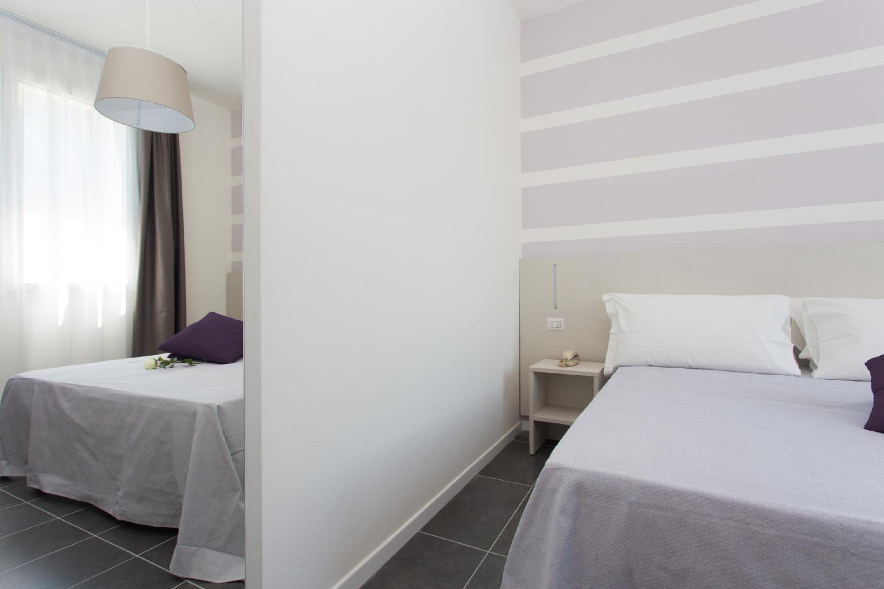 Standard Triple Room photo 2