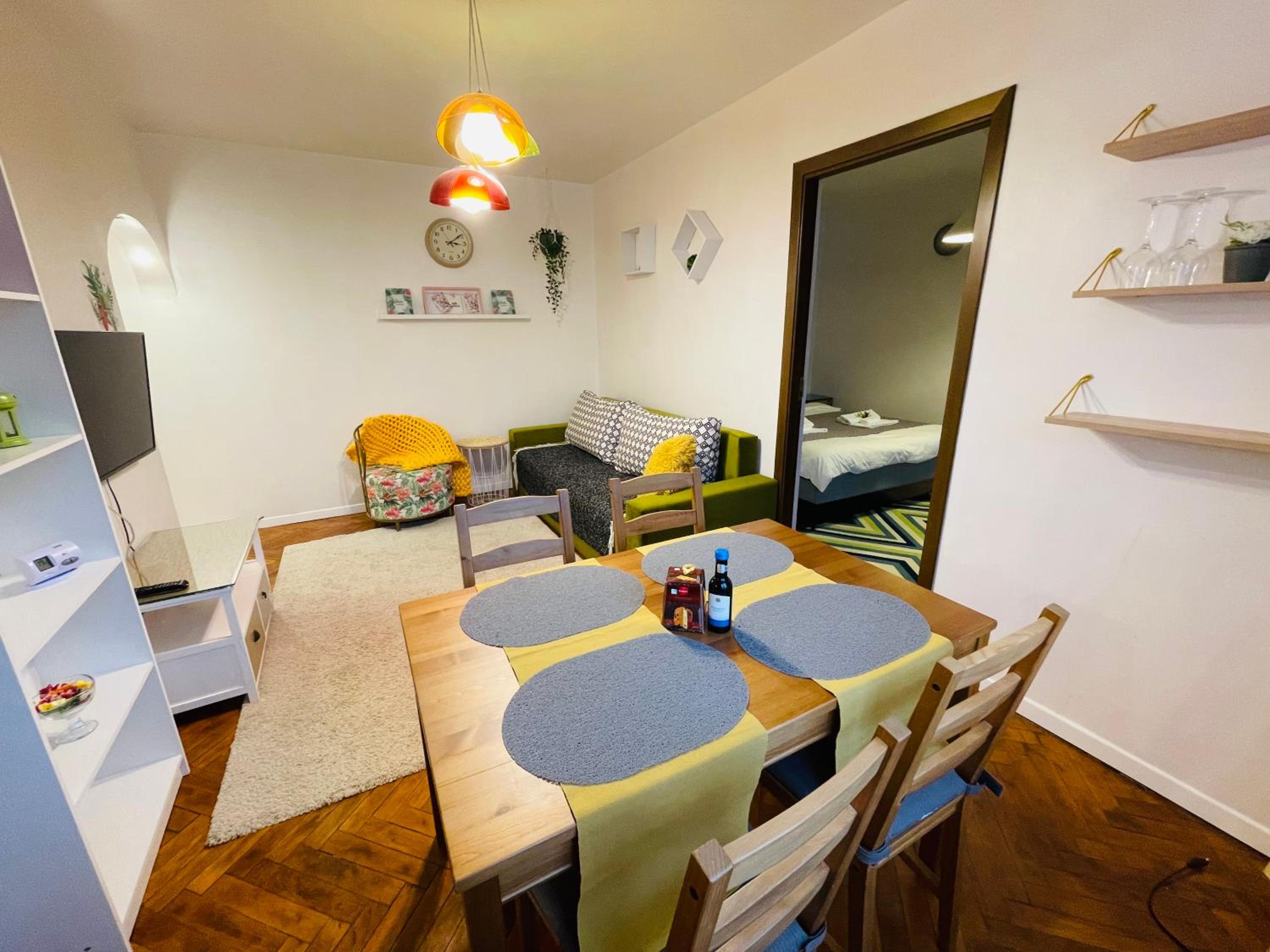 One-Bedroom Apartment - Photo 5