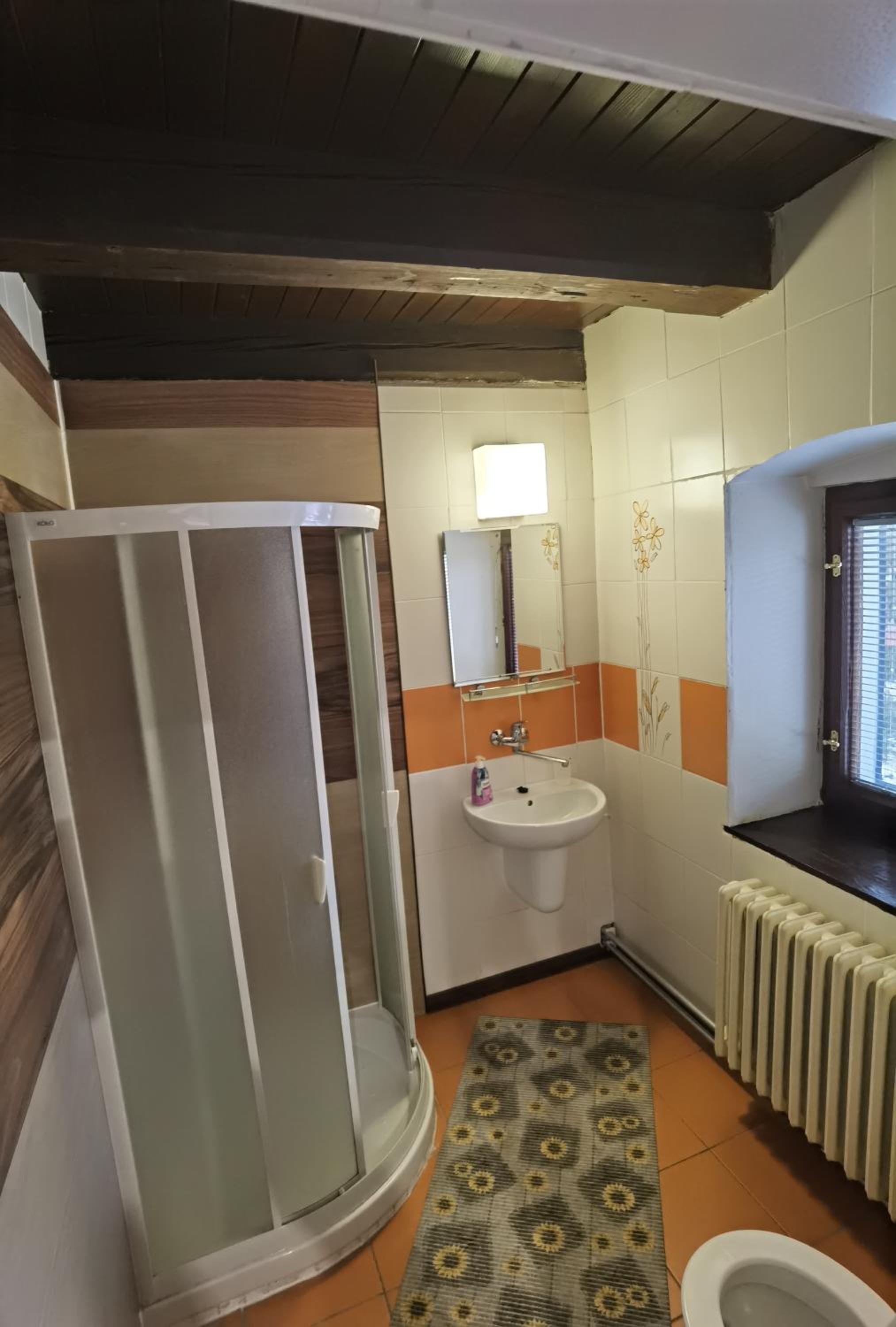One-Bedroom Apartment - Photo 5