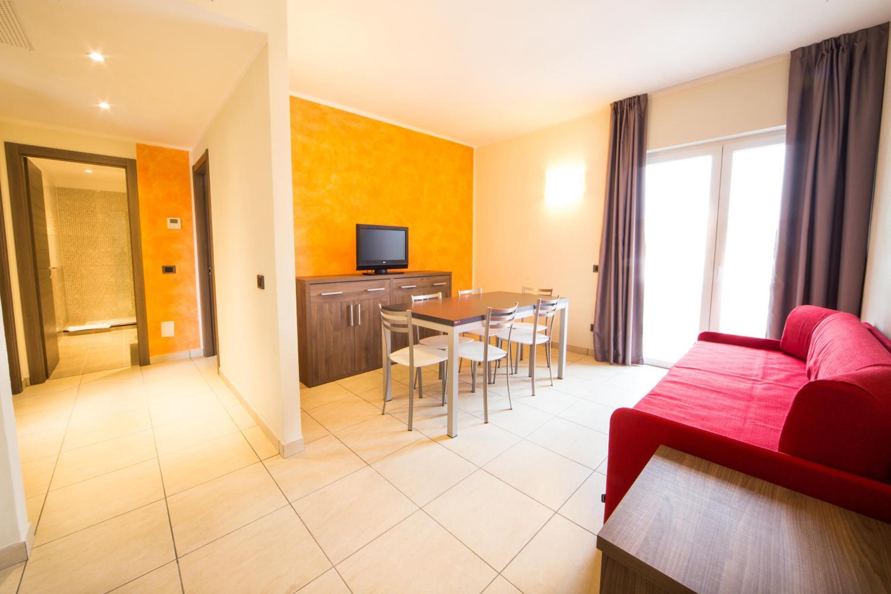 Two-Bedroom Apartment with Terrace (4 Adults) photo 1