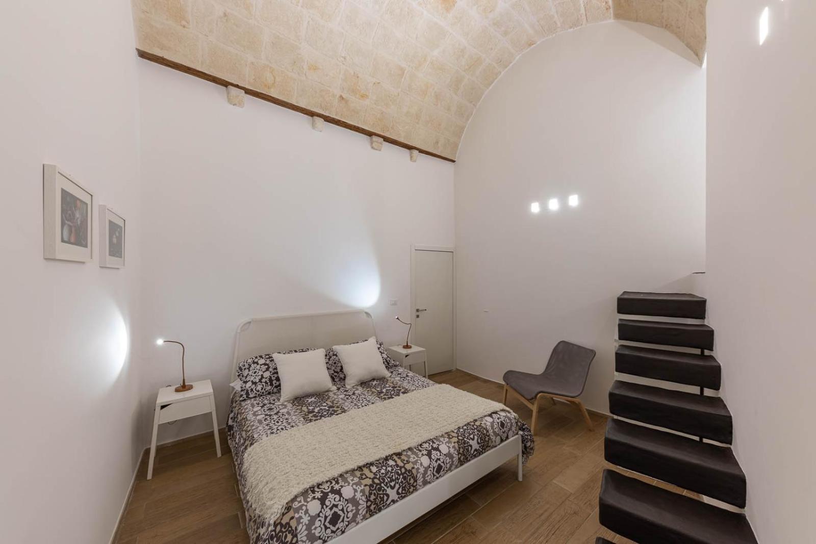 Apartamento de dois quartos com varanda