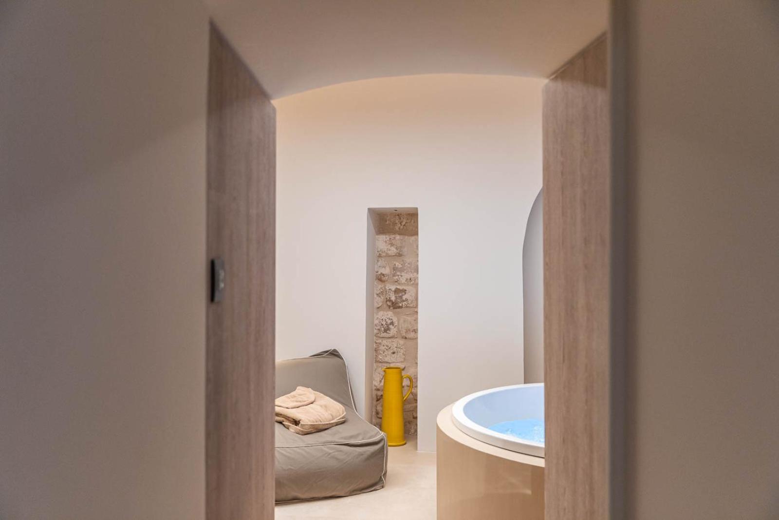 Queen Room with Spa Bath photo 3