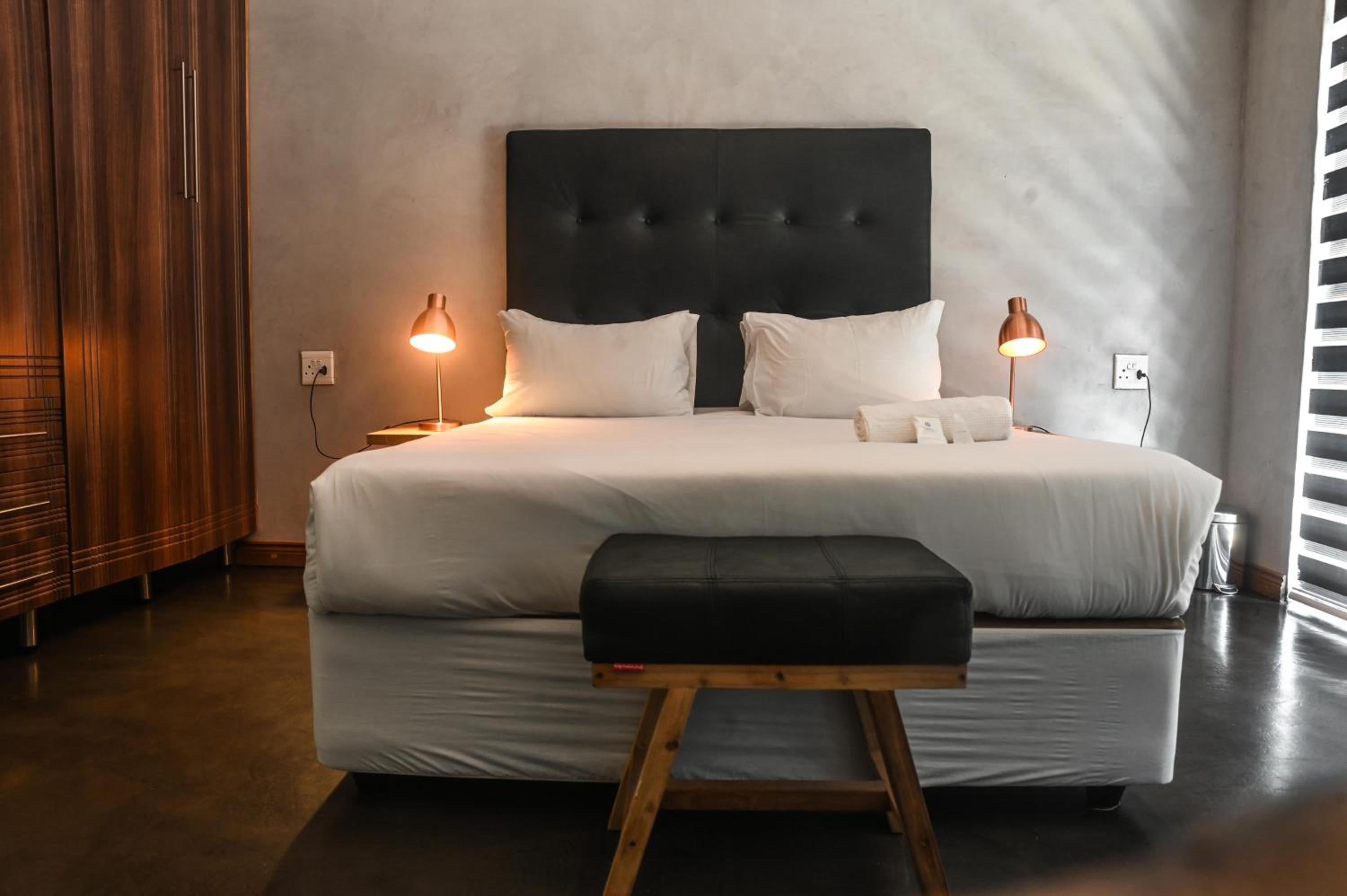 Double Room with Private Bathroom photo 3