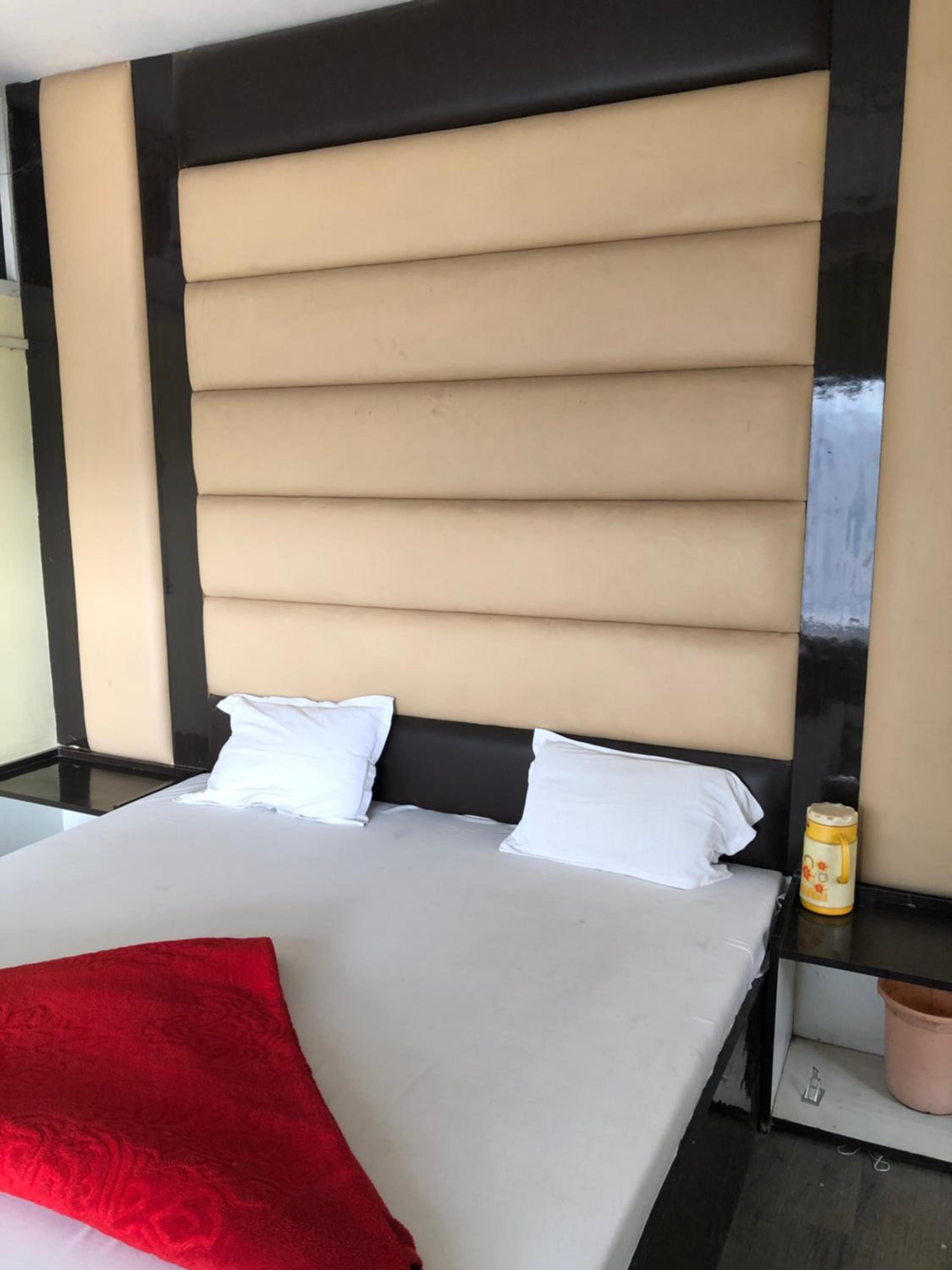 Budget Double Room photo 3