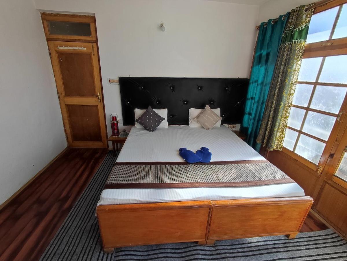 Deluxe Double or Twin Room with Balcony photo 2