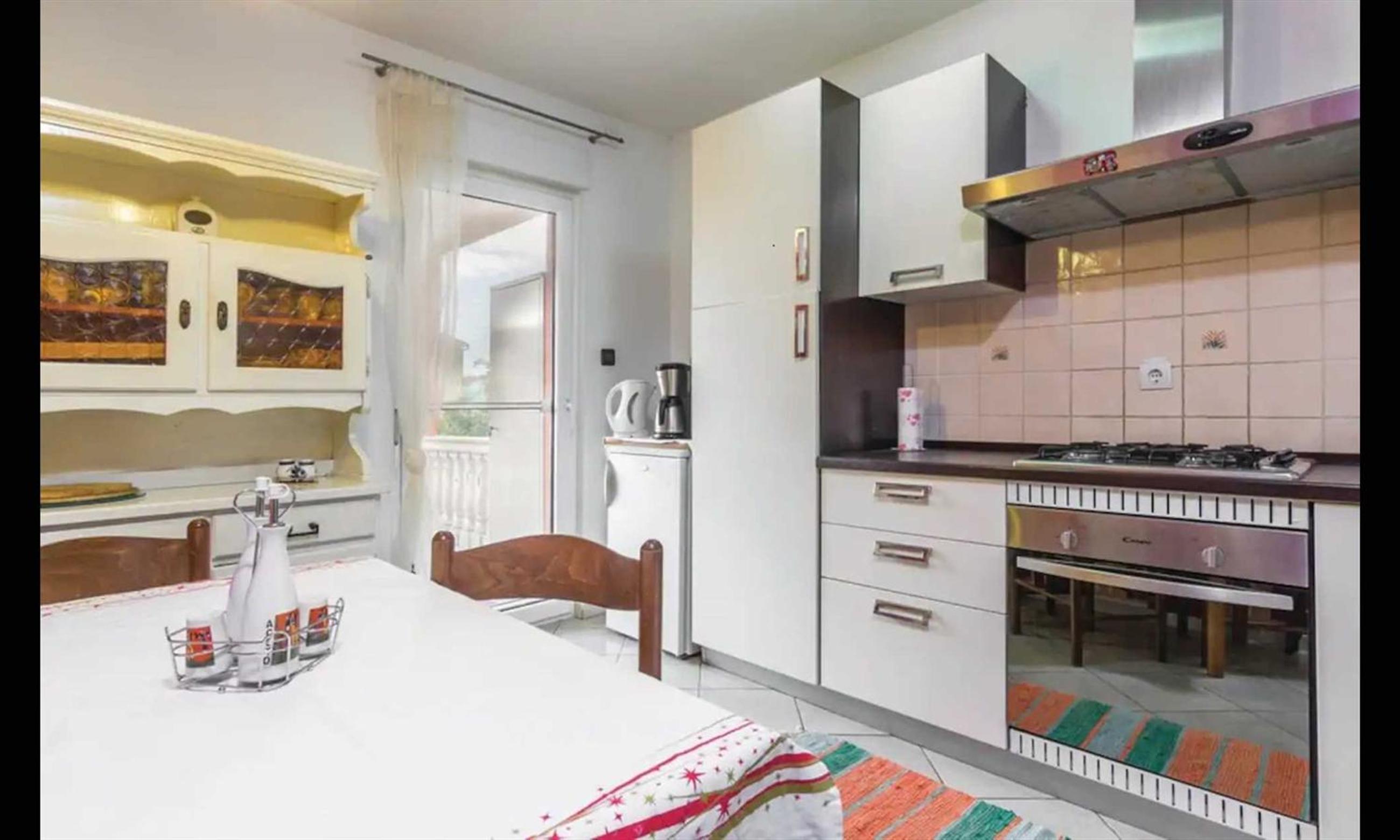 Two Bedroom House photo 3