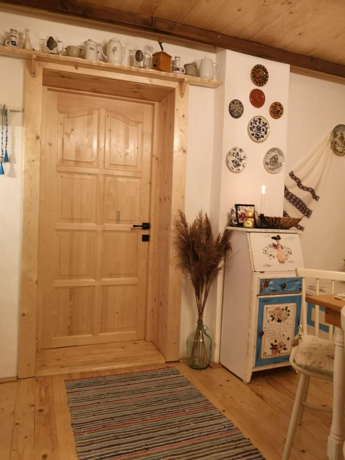 One-Bedroom House - Photo 65
